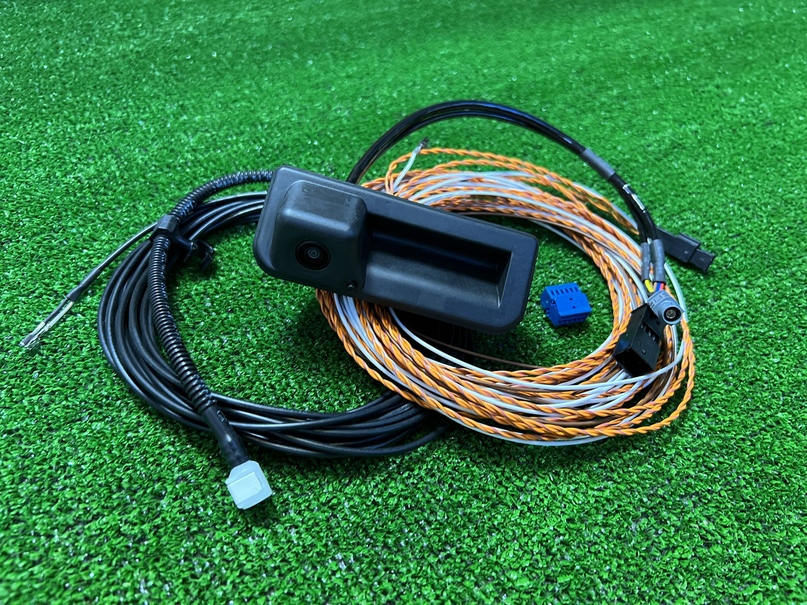 Камера заднего вида (с динамической разметкой) с омывателем Audi Q3, Q5