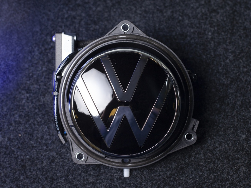 Камера заднего вида в логотипе "VW" оригинал (с динамической разметкой) Volkswagen Polo, Golf, Passat