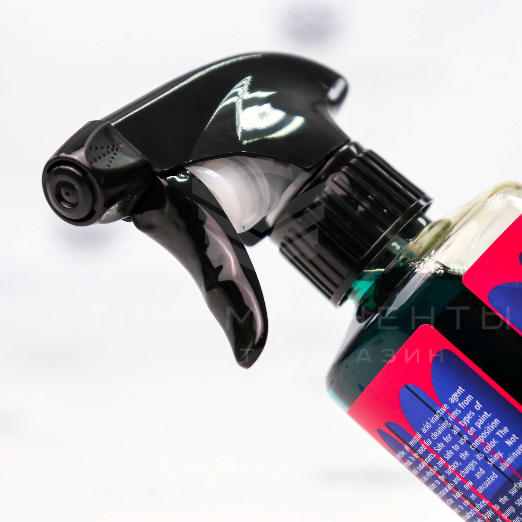 Iron Remover M2 Strong Нейтральный очиститель дисков и кузова (с индикацией) Leraton (473мл)