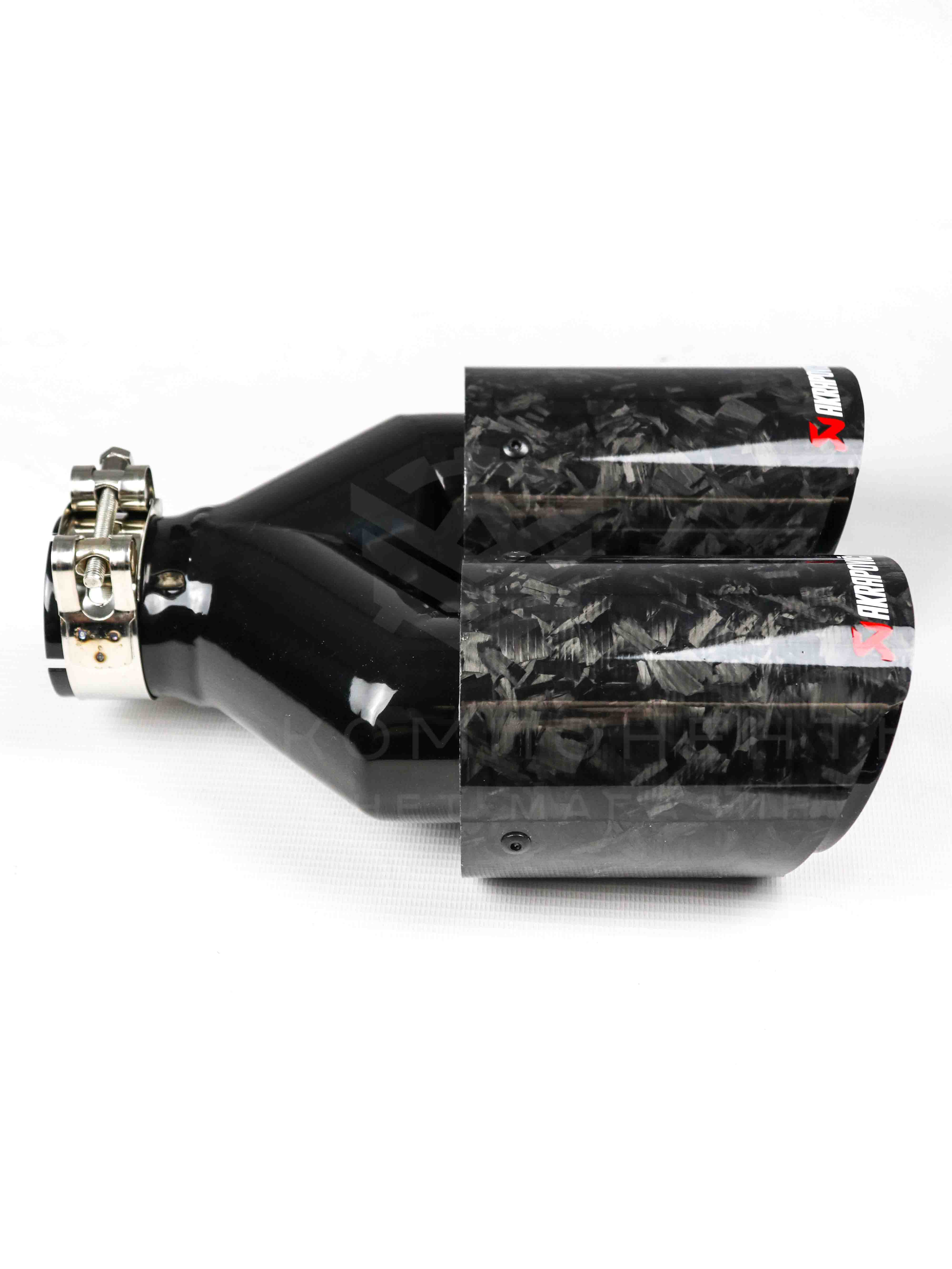 Раздвоенная насадка AKRAPOVIC (открытого типа) на глушитель (прямая) 51-89мм (кованый карбон, черная)