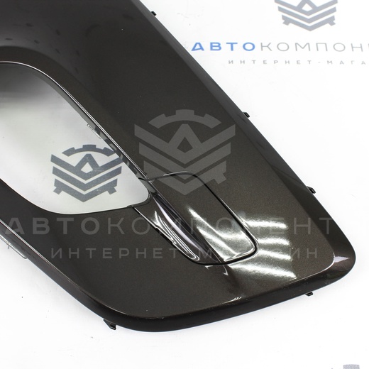 Накладка переднего бампера (правая) Лада Vesta SW cross в цвет кузова