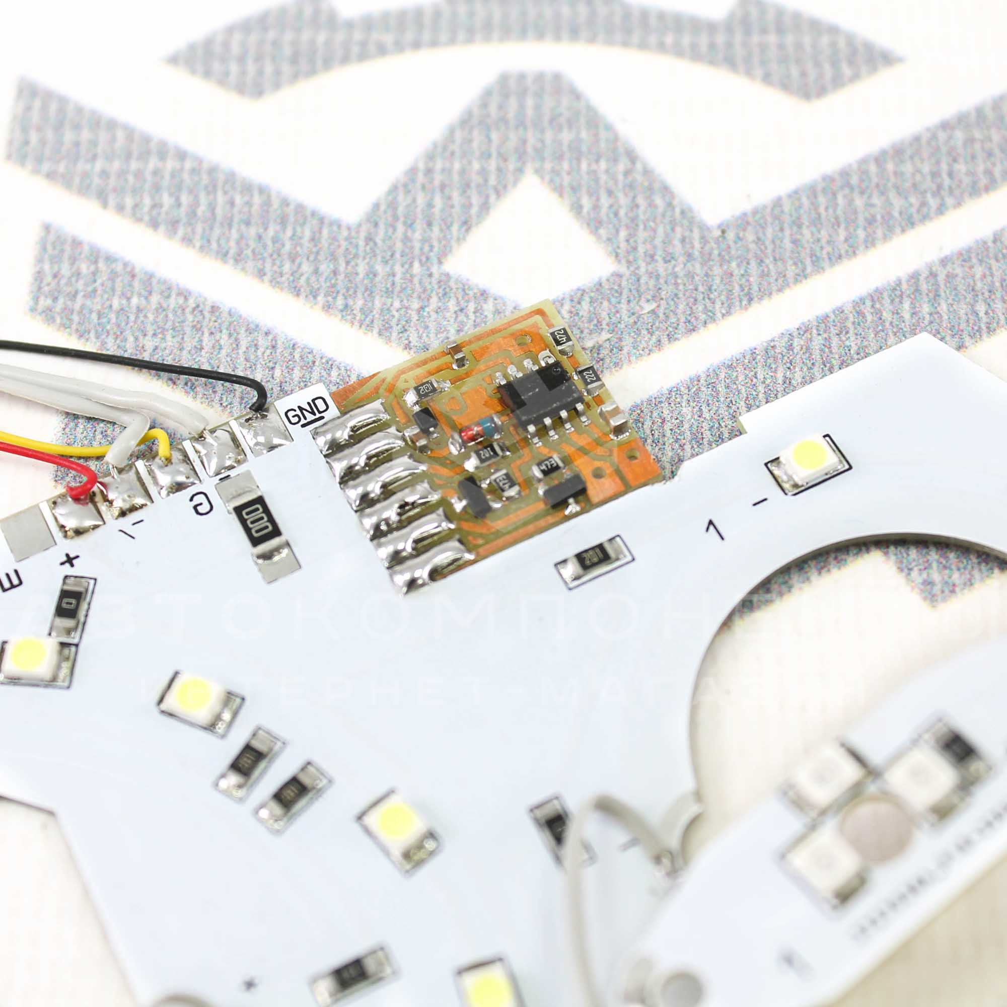 Светодиодная пересвеченная (красно-белая) плата VDO с/о (плавный розжиг) ВАЗ 2110-2112, 2113-2115, Шевроле Нива