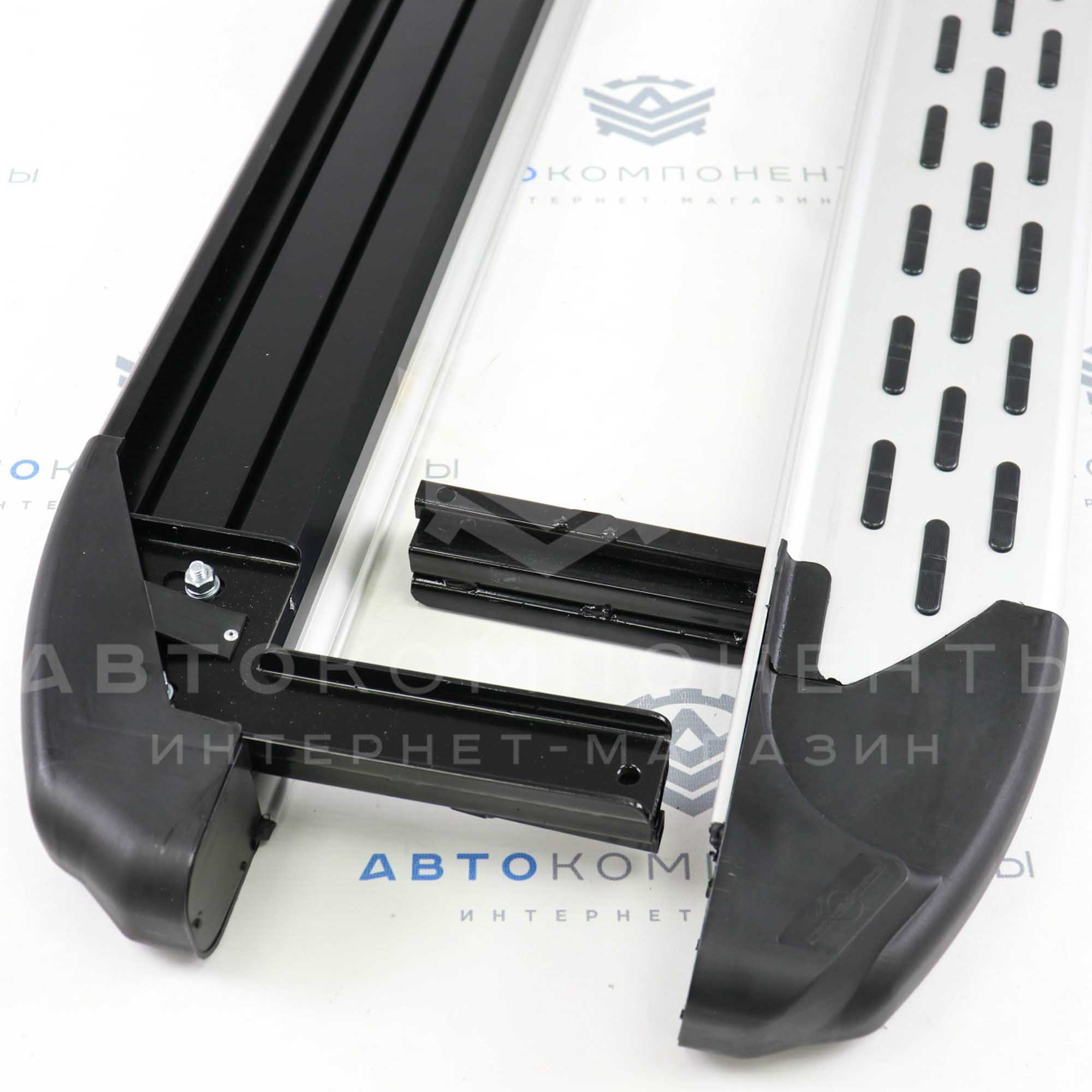 Пороги "БУМЕР 2" (алюминиевые с резинкой) Лада Нива 4х4, Урбан (серебристые)