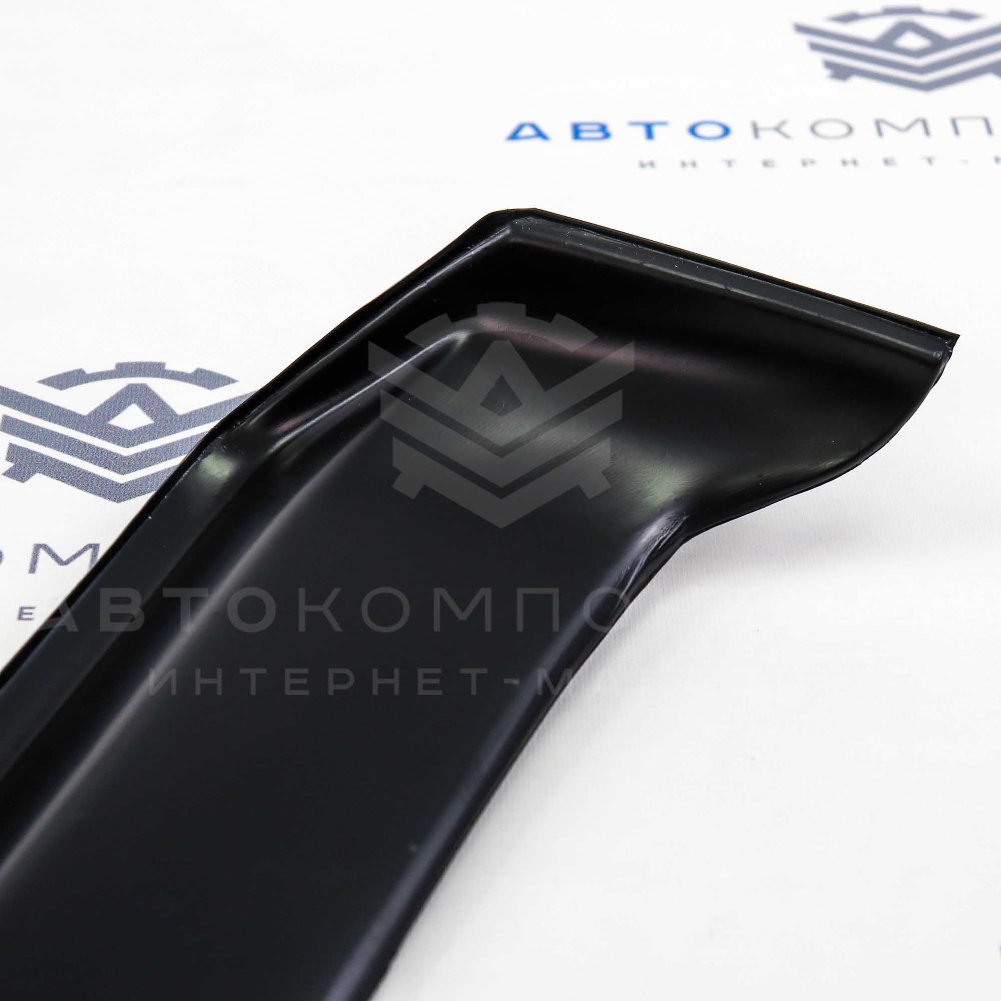 Губа (юбка) переднего бампера "Вихур" без отверстий ВАЗ 2101-2107 (гладкая)