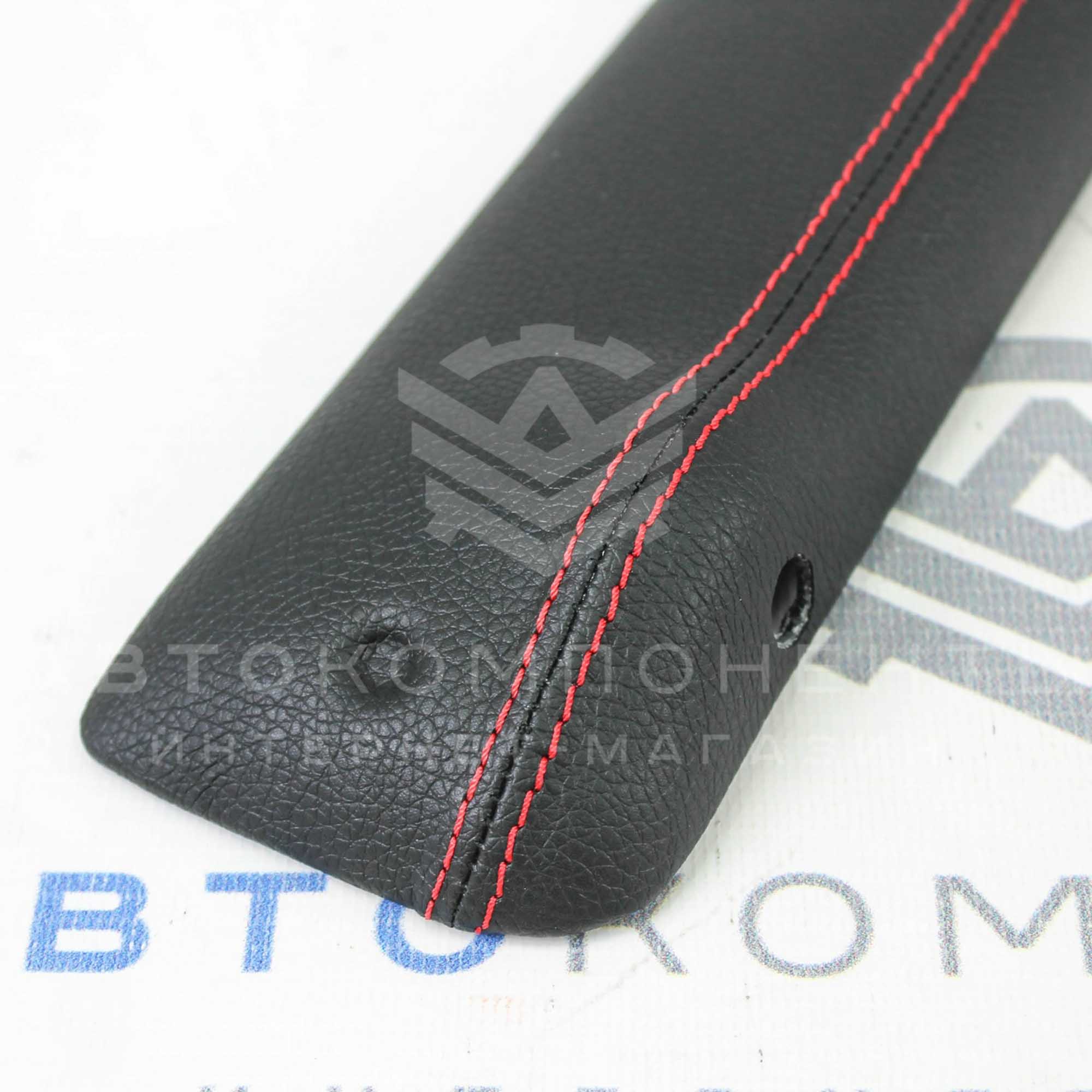 Накладки обивок передних дверей (батоны) под рупорный твиттер (в коже) ВАЗ 2105-2107