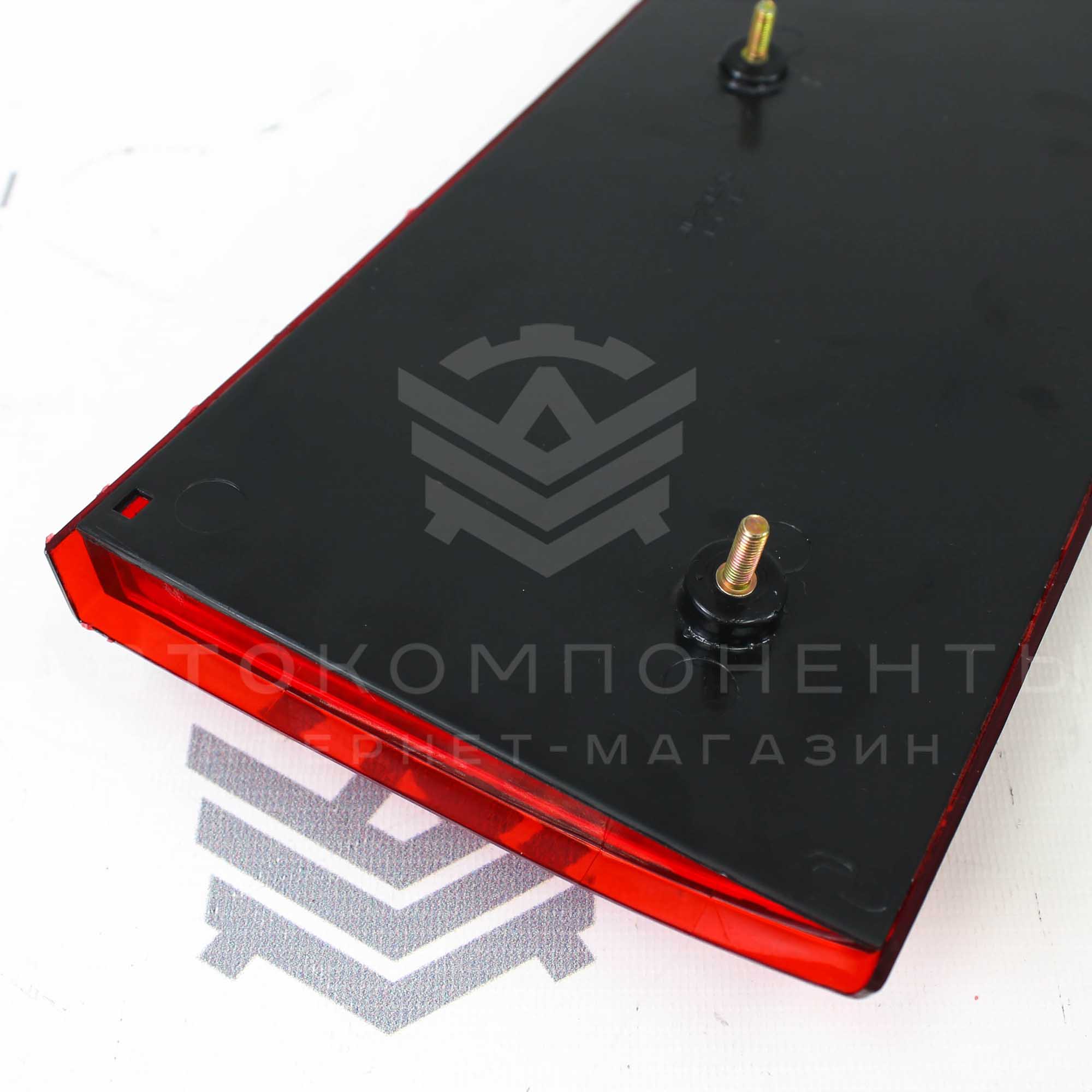 Светлый катафот багажника ВАЗ 2110