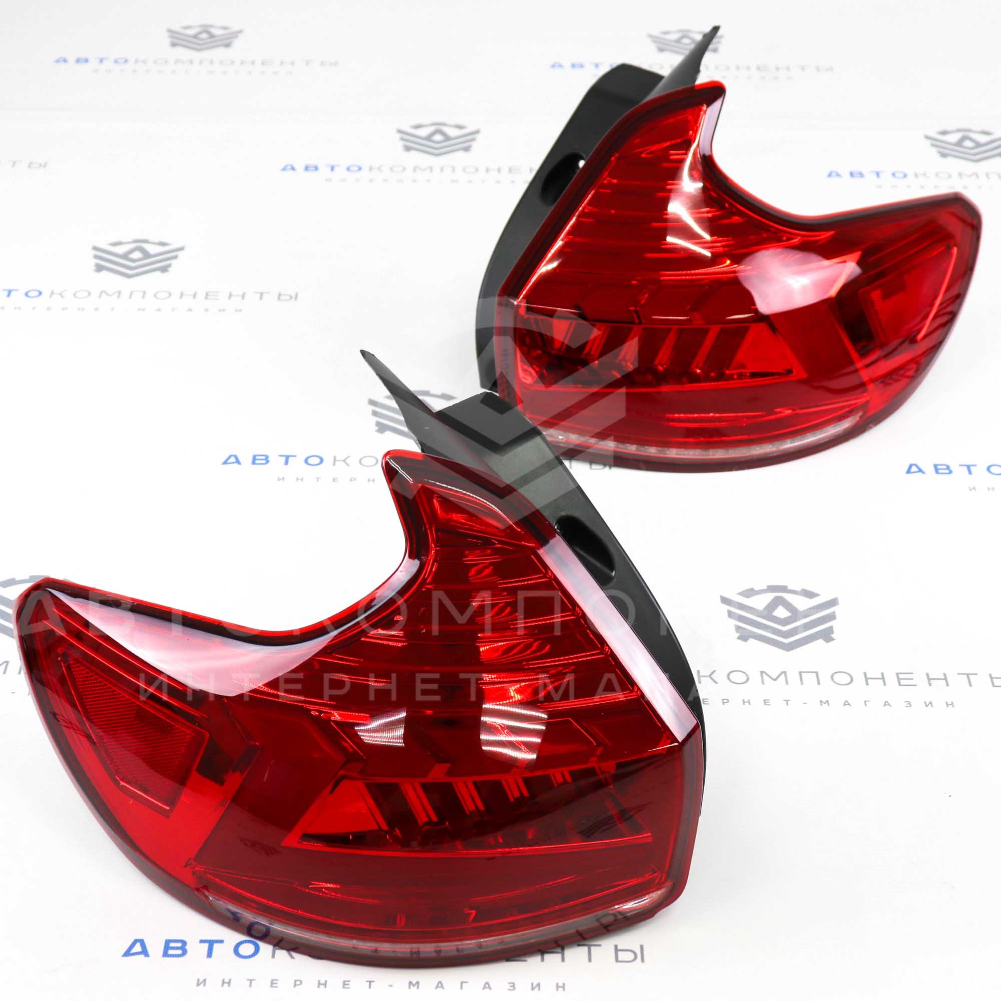 Светодиодные LED-фонари в стиле Audi с бегающими поворотниками Лада X-Ray (красные)