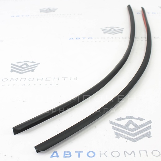 Водосток (дефлектор лобового стекла) универсальный