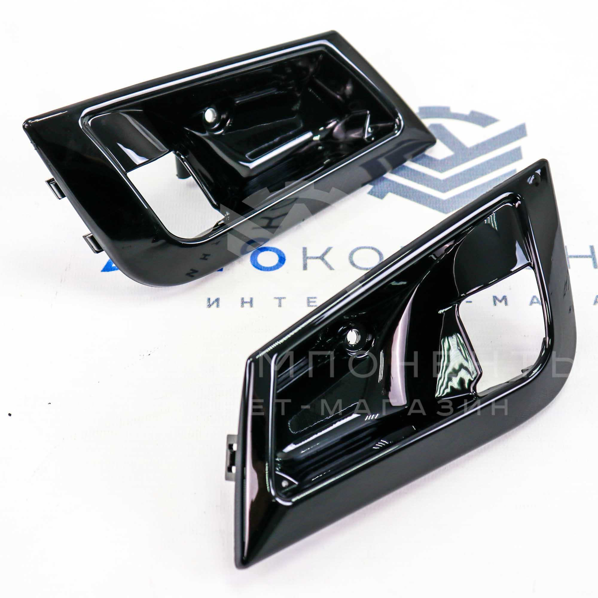 Облицовки (мыльницы) внутренних ручек дверей Лада Приора 2 (черный лак) (2 шт)