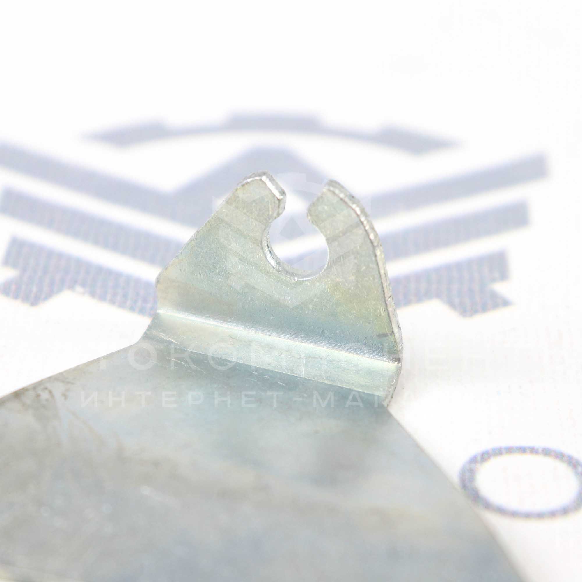 Кронштейн троса газа ВАЗ 2110-2112