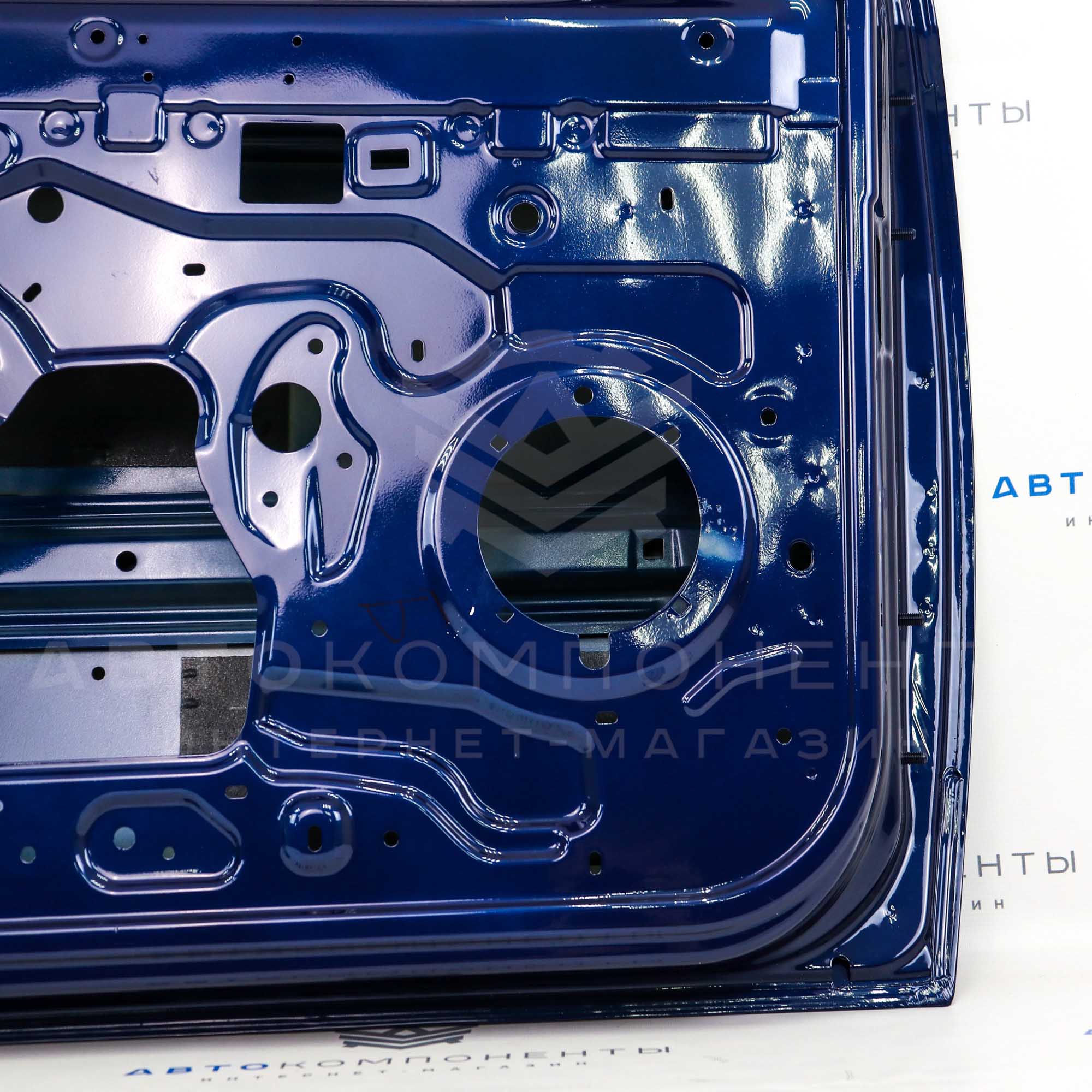 Дверь передняя (левая) с отверстиями под молдинг Лада Ларгус в цвет кузова