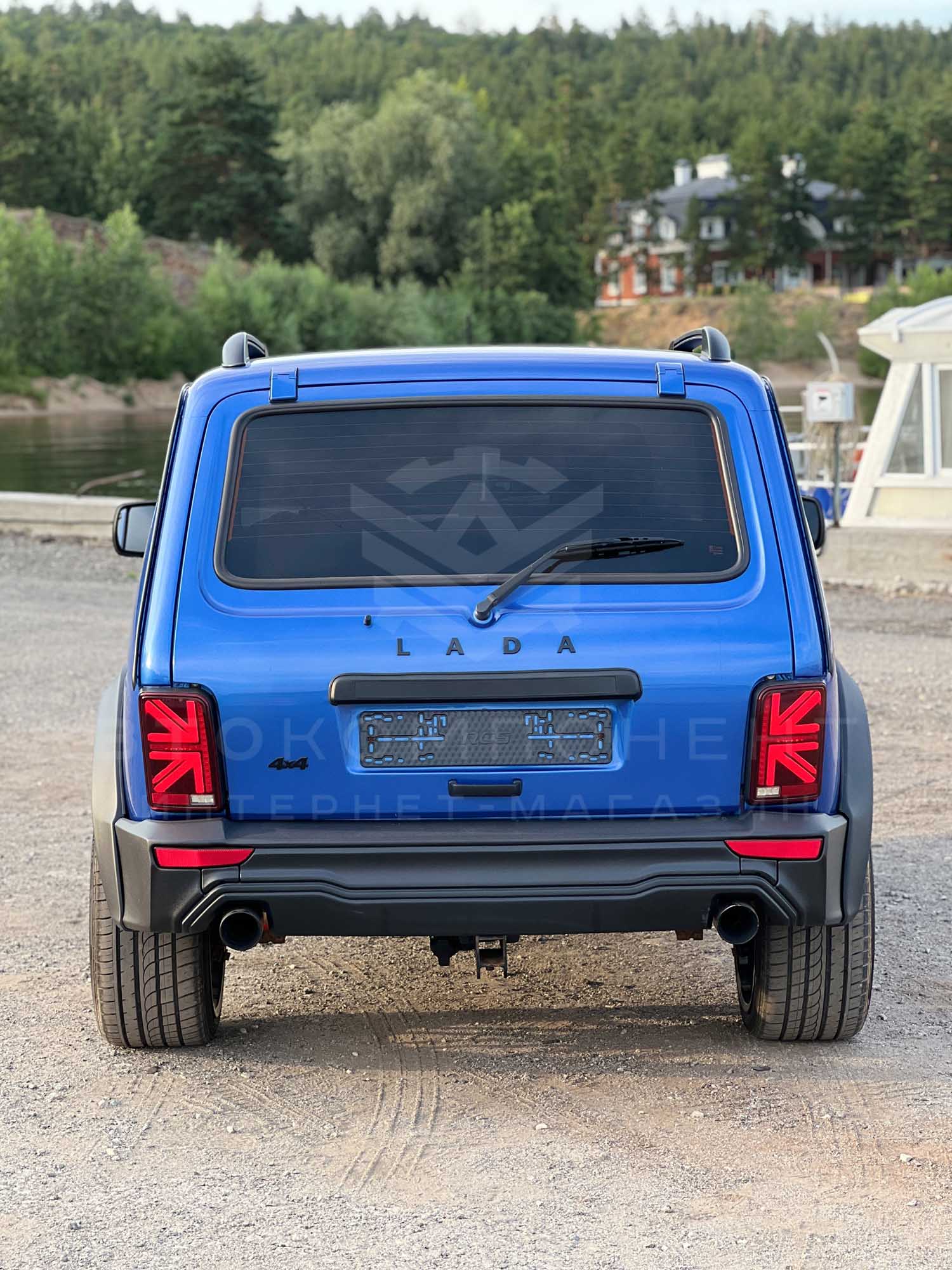 Раздвоенный глушитель Лада Нива 4х4 Stinger (без насадок)