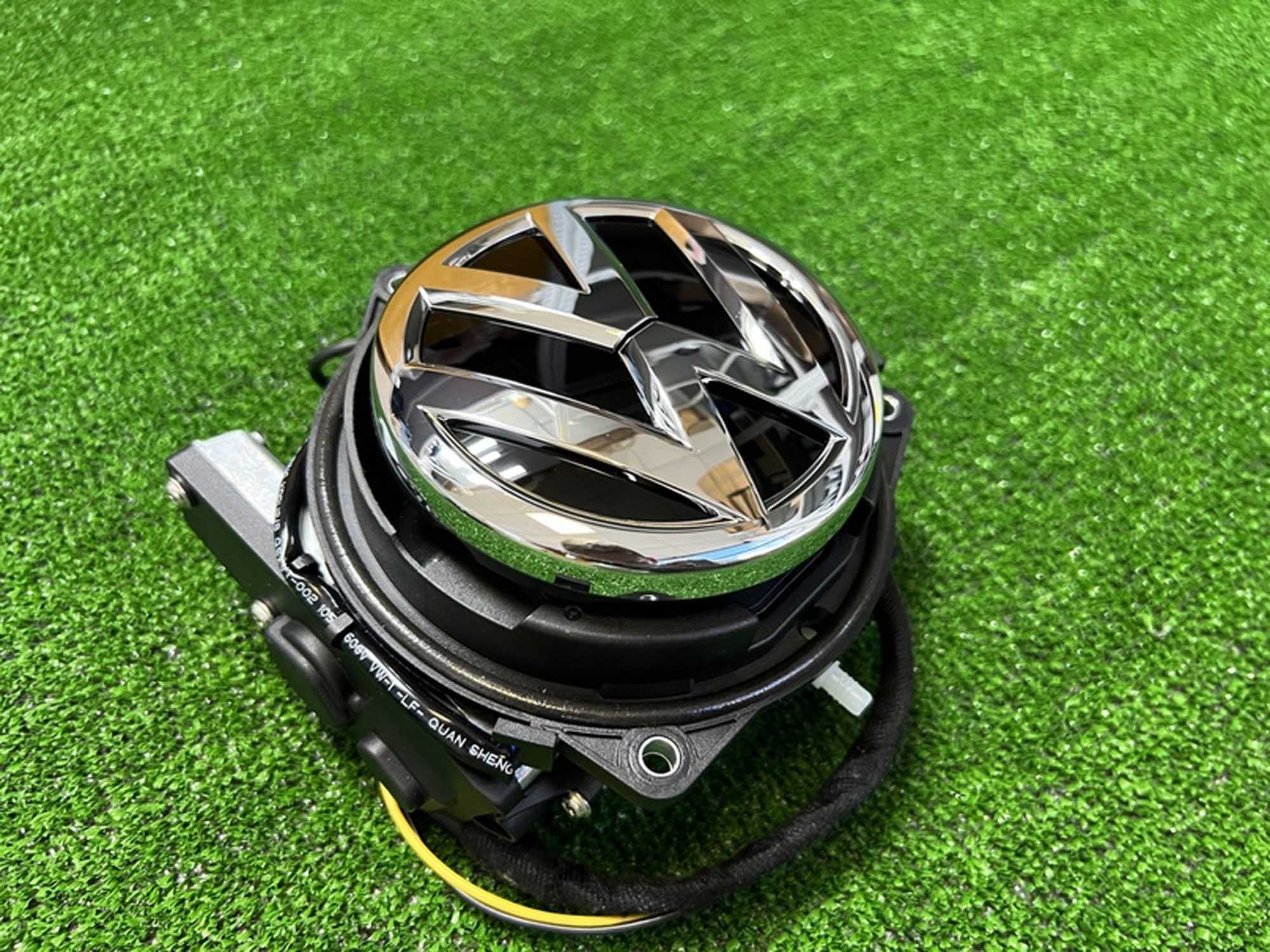 Камера заднего вида в логотипе "VW" оригинал (без динамической разметки) Volkswagen Polo, Golf, Passat