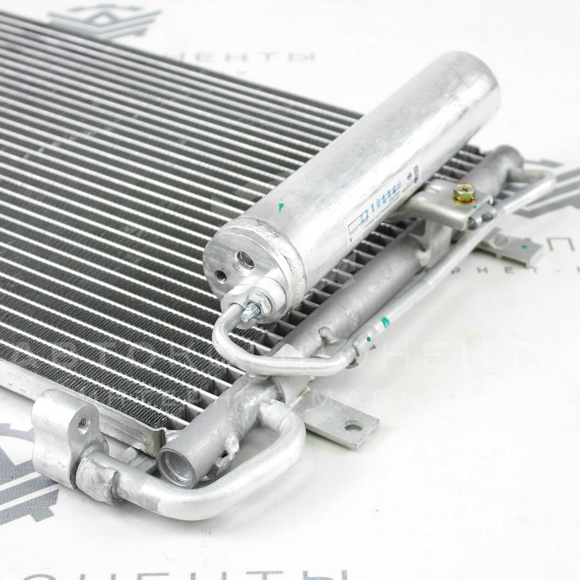 Радиатор кондиционера с ресивером "LUZAR" Лада Приора (кондиционер Halla)