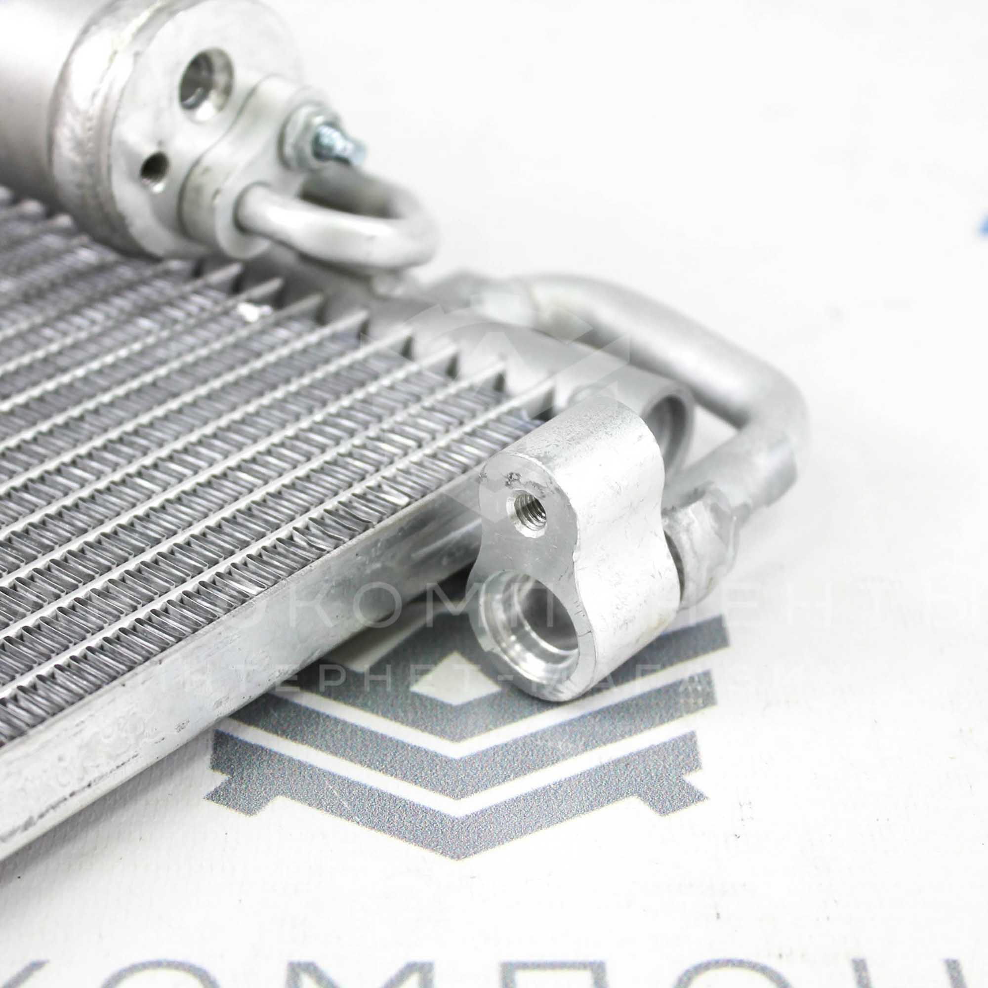 Радиатор кондиционера с ресивером "LUZAR" Лада Приора (кондиционер Halla)