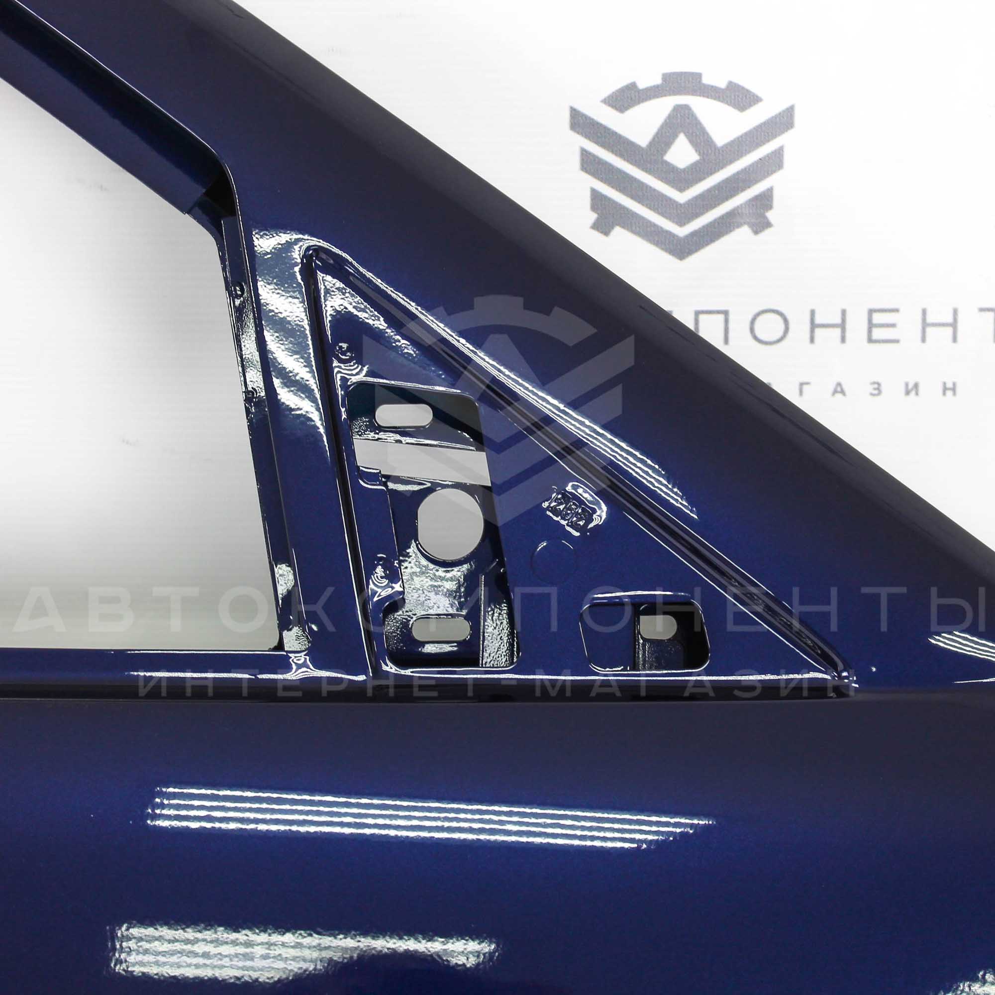 Дверь передняя (правая) ВАЗ 2110-2112, Лада Приора в цвет кузова