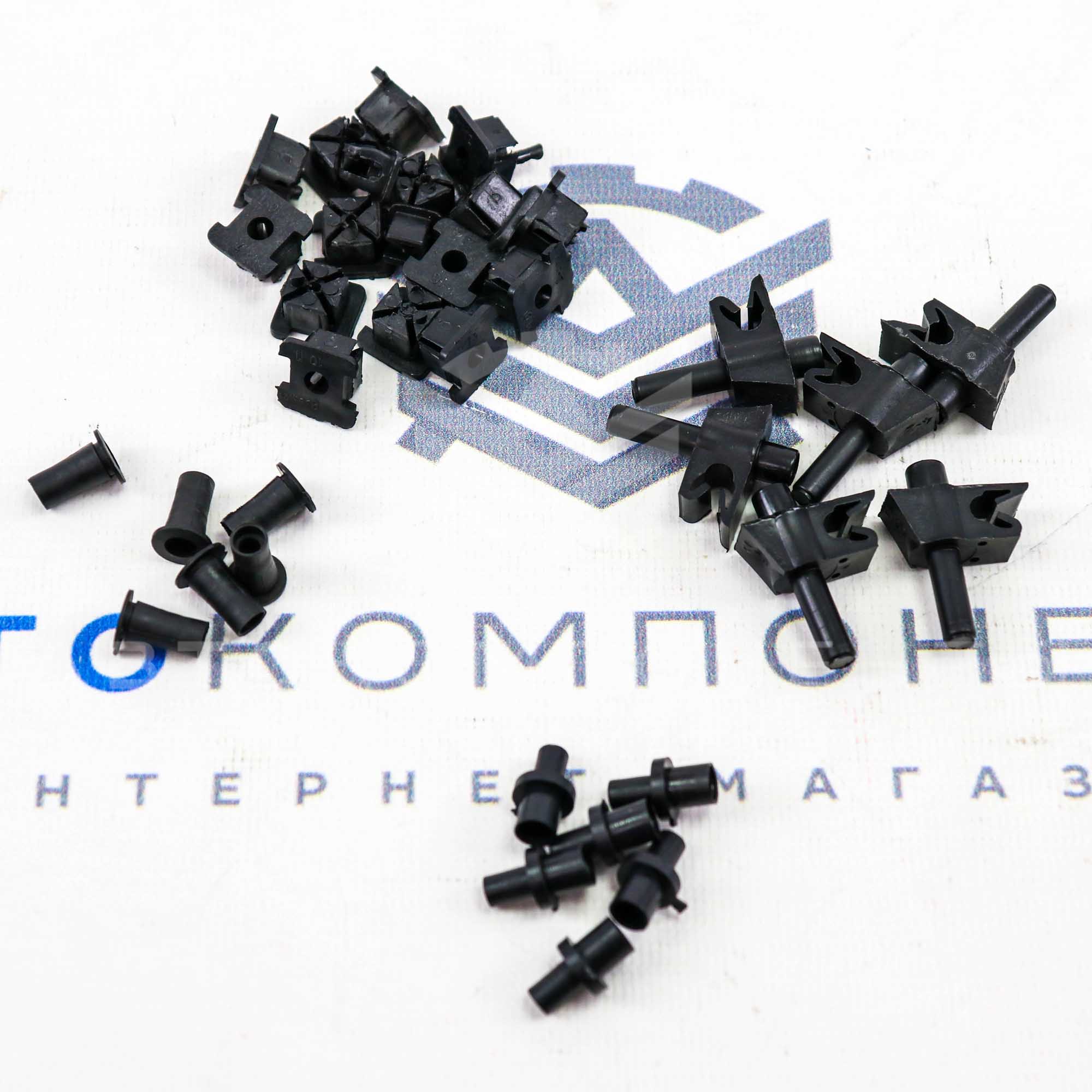 Набор пластмассовых изделий на кузов ВАЗ 2108, 2109, 21099