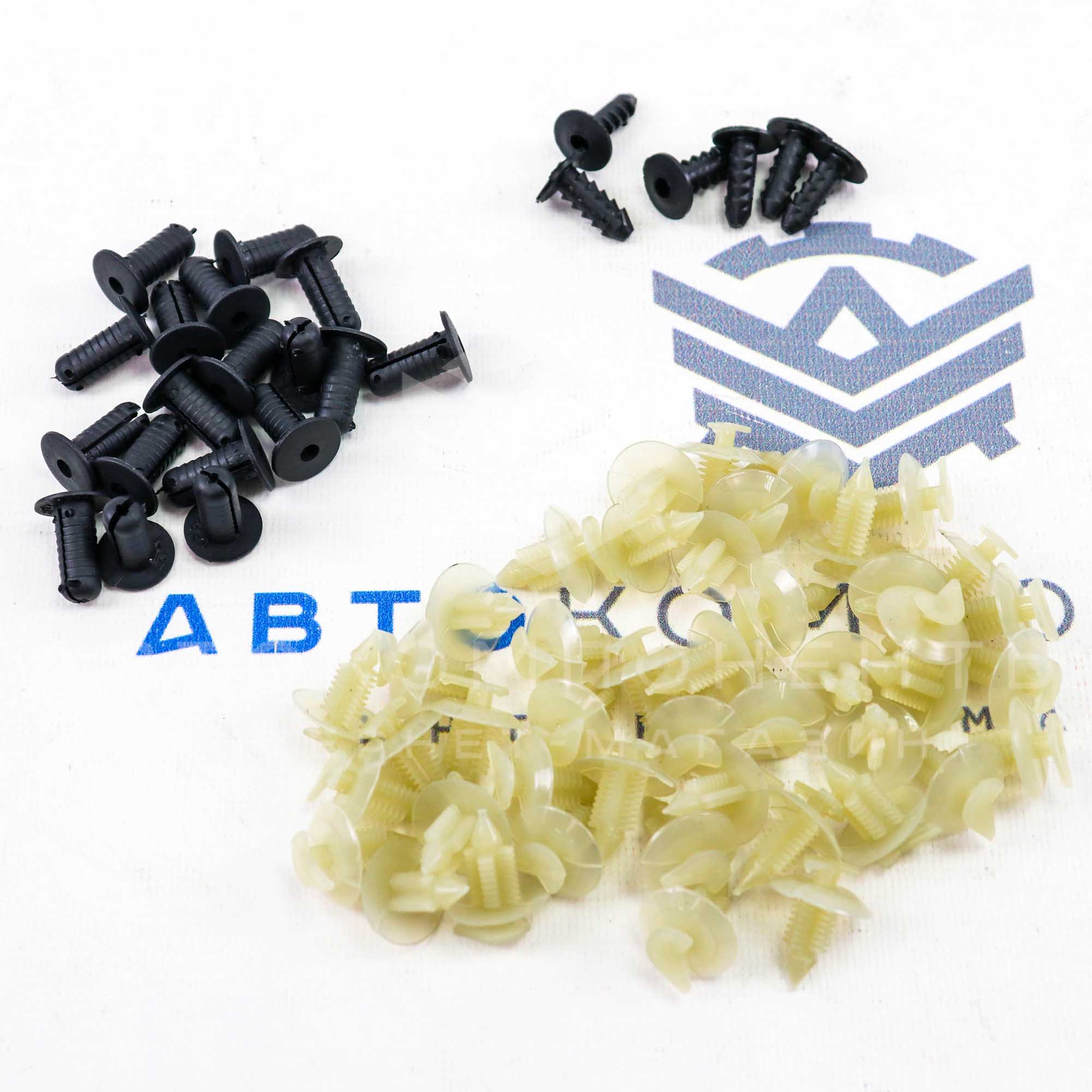 Набор пластмассовых изделий на кузов ВАЗ 2108, 2109, 21099