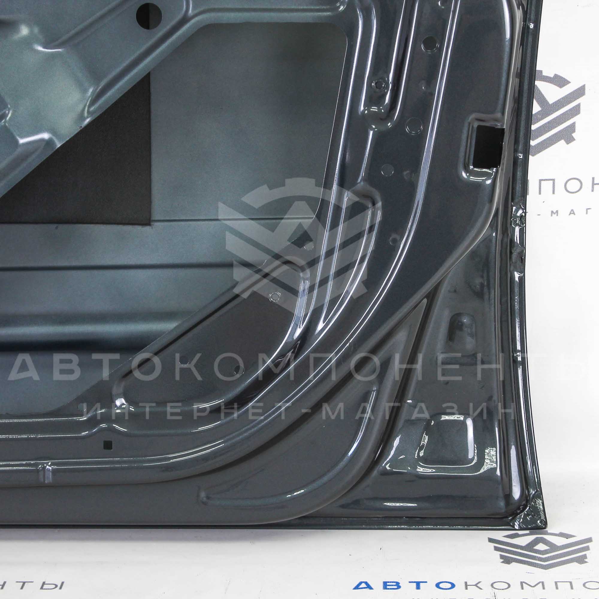 Дверь передняя (правая) Лада Гранта, Гранта FL, Калина, Калина 2 в цвет кузова