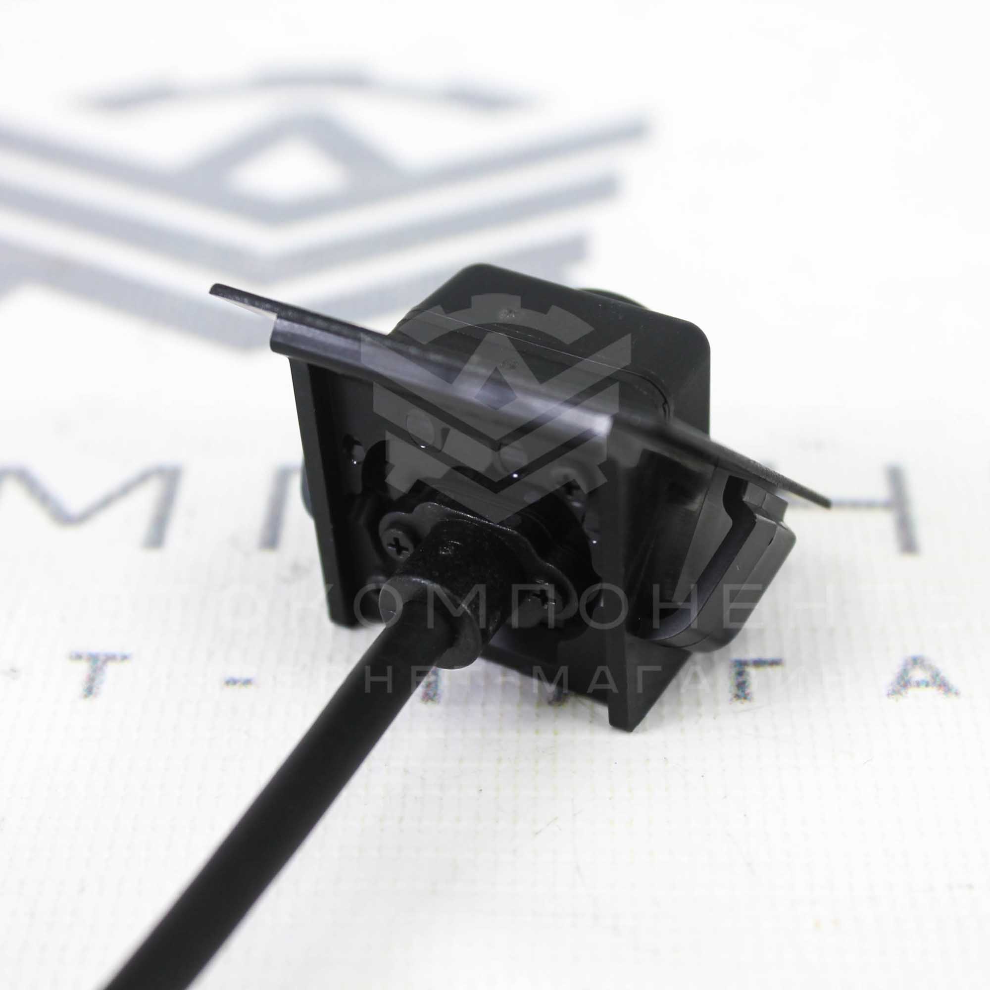 Оригинальная камера заднего вида Лада Vesta