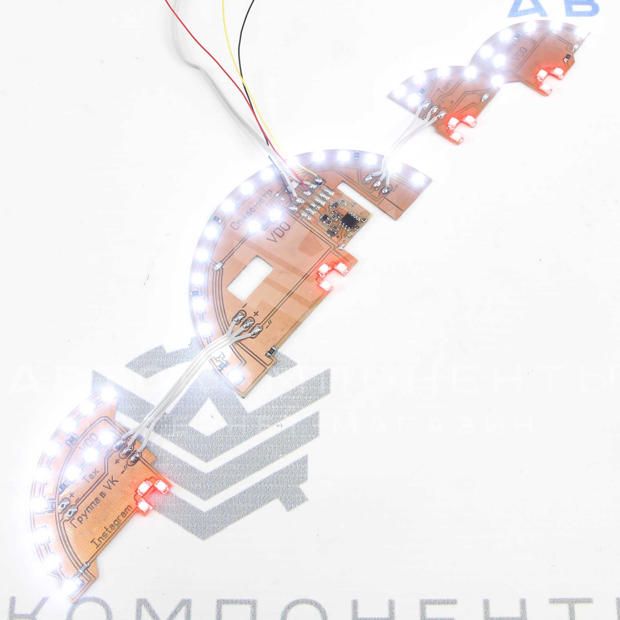 Светодиодная пересвеченная (красно-белая) плата АП/Счетмаш ВАЗ 2110 Евро, Приора, Калина