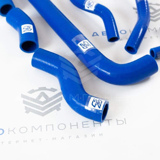 Комплект силиконовых патрубков радиатора охлаждения и отопителя CS20 Нива 4х4 (10845)