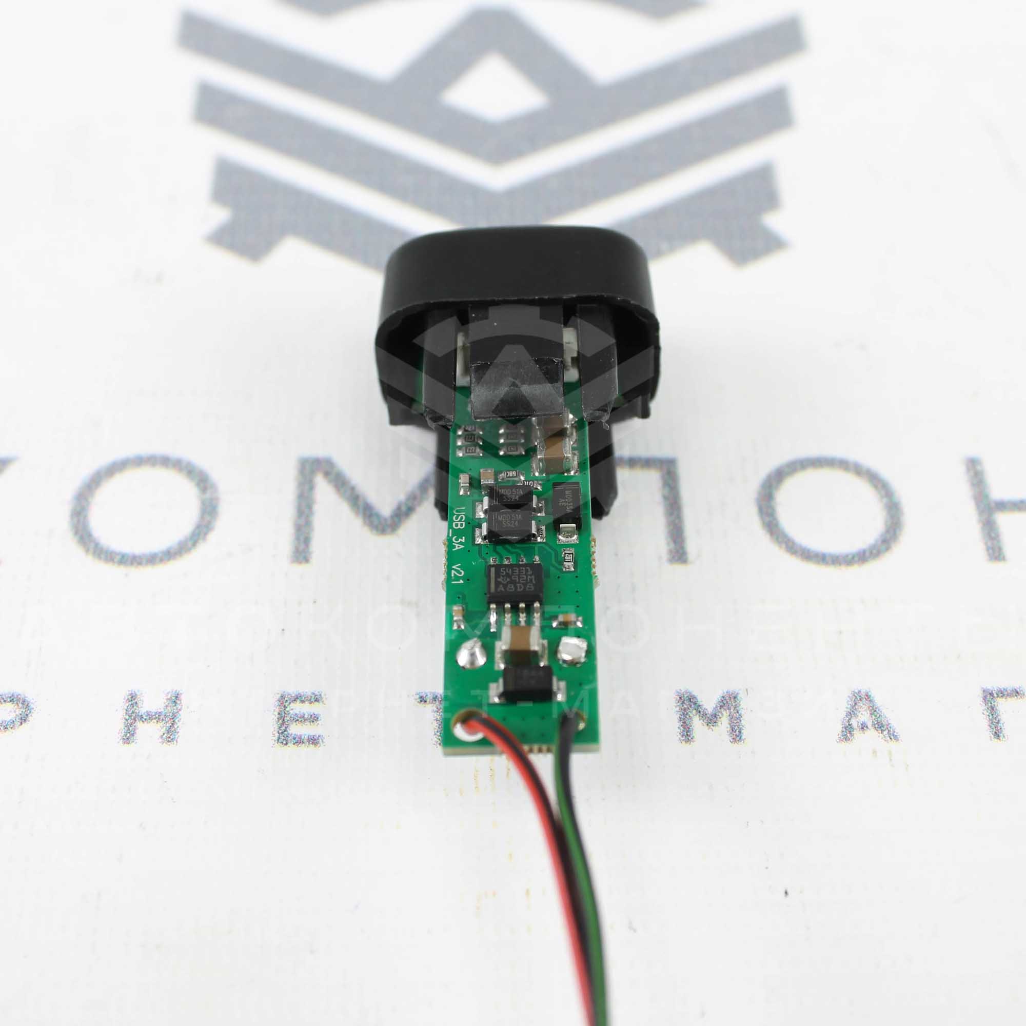 USB-зарядное устройство (на 2 слота) ВАЗ 2113, 2114, 2115, Лада Калина, Шевроле Нива "Тюн-Авто"