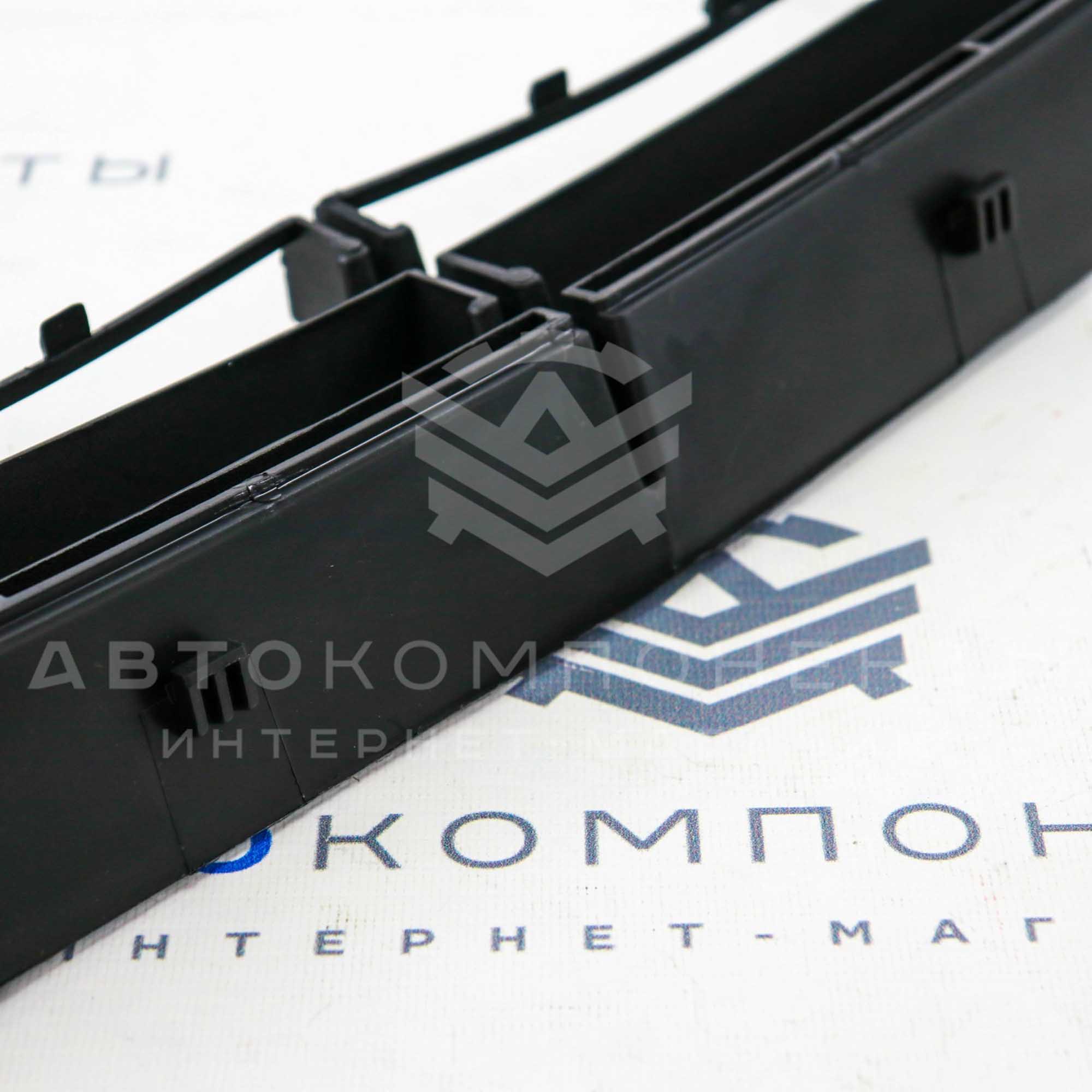 Решетка (нижняя) в передний бампер Лада Калина