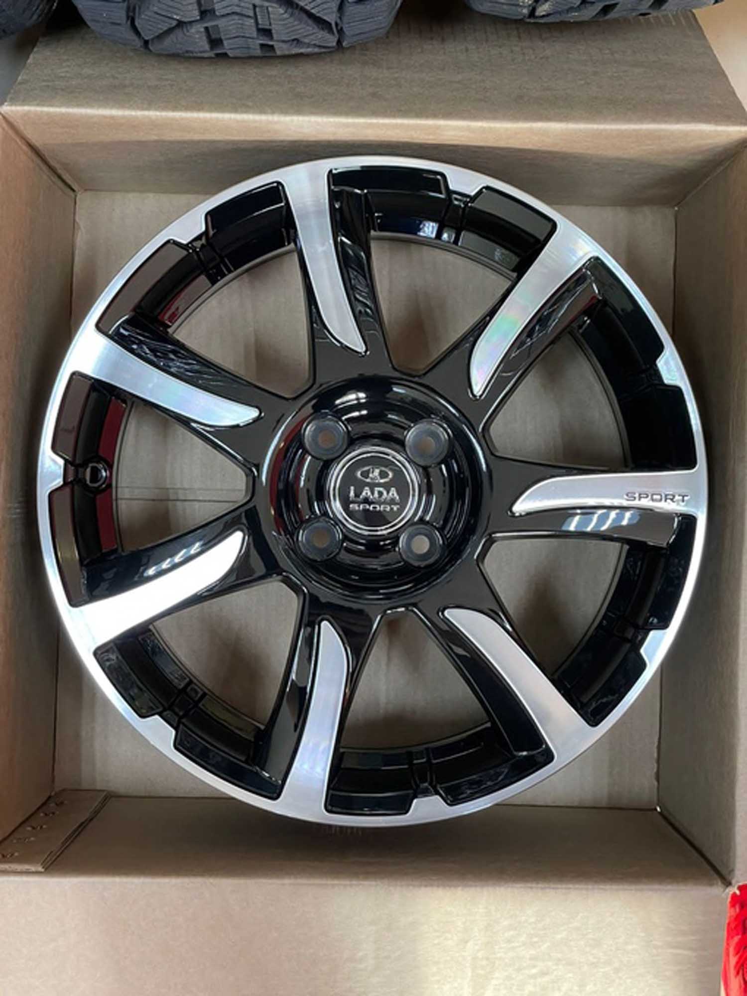 Колесные диски "Lada Sport" (литые) R16 6.5j 4x98 ET33 DIA58.6 (кинжалы)