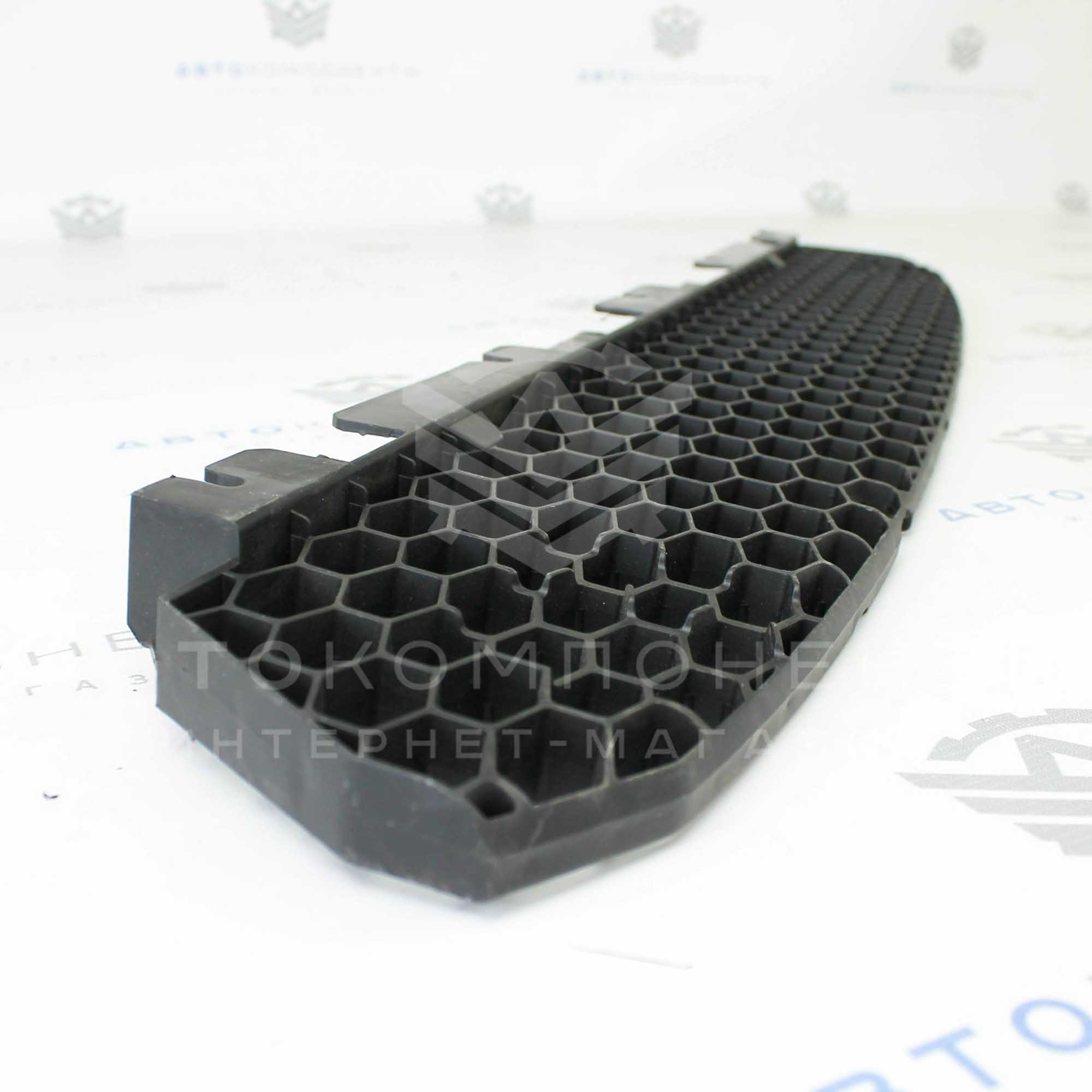 Усилитель переднего бампера (средний) нового образца Лада Приора