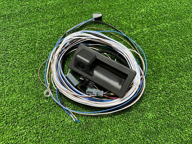 Камера заднего вида (без динамической разметки) Volkswagen, Skoda