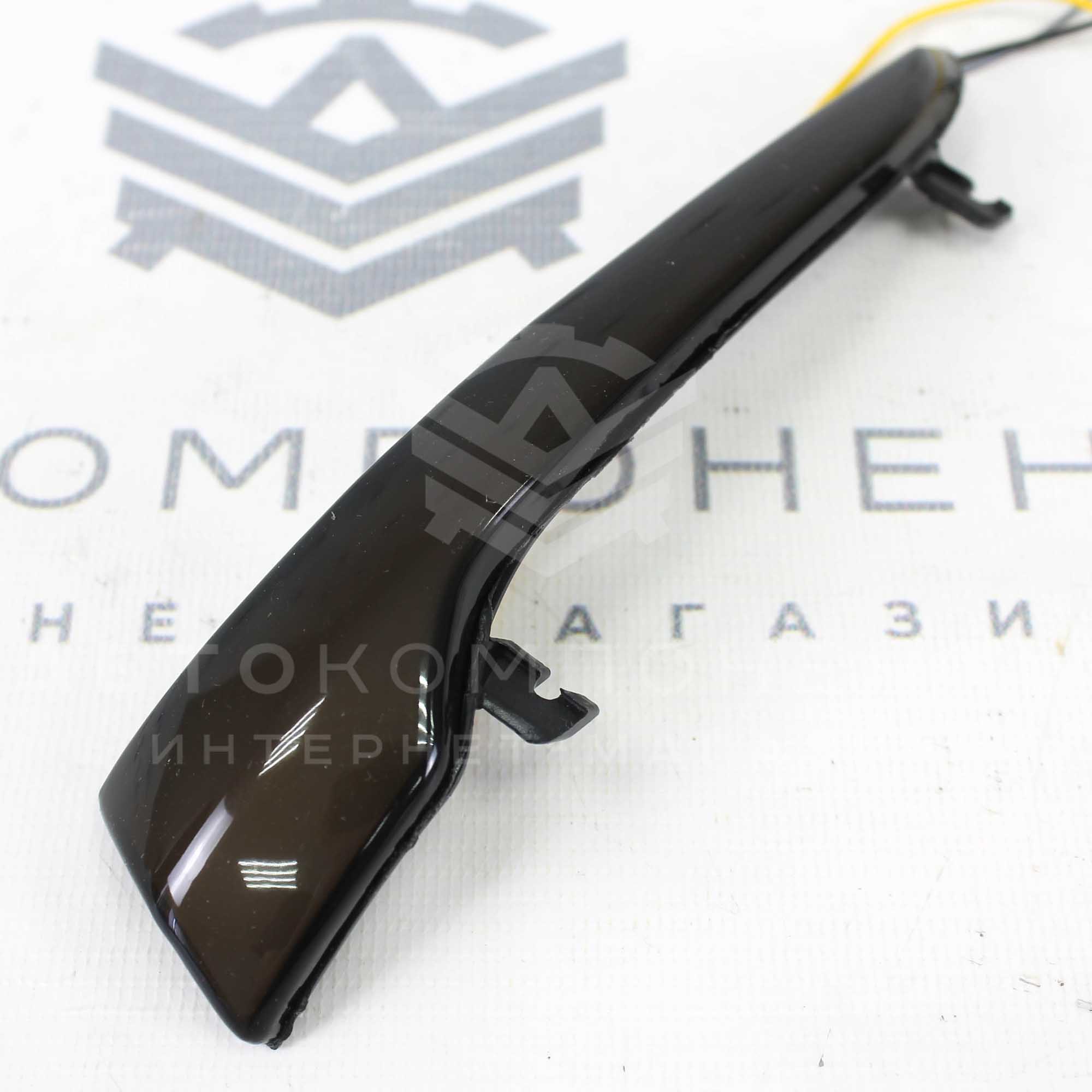 Повторители зеркал Лада Гранта с бегающим поворотником "White Мульти" (тонированные)