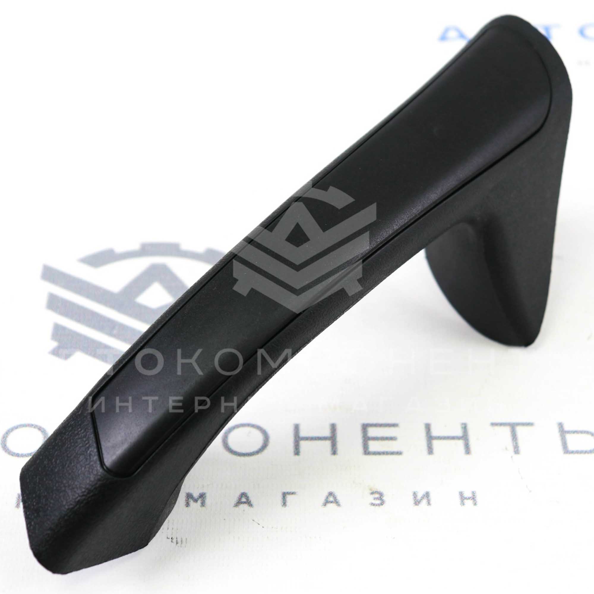 Внутренние ручки обшивок дверей ВАЗ 2114, 2115