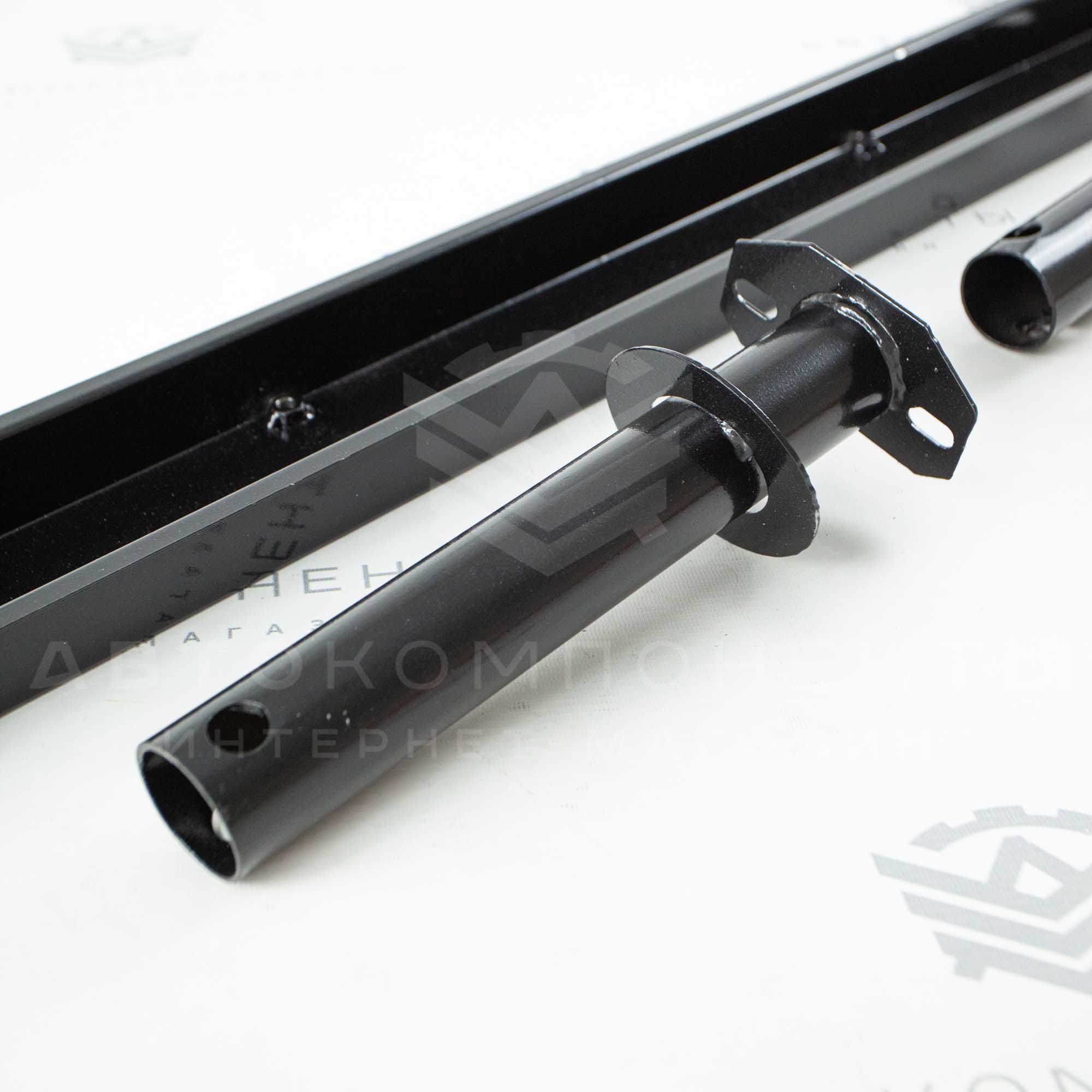 Балка (усилитель) переднего бампера с кронштейнами Лада Нива 4х4