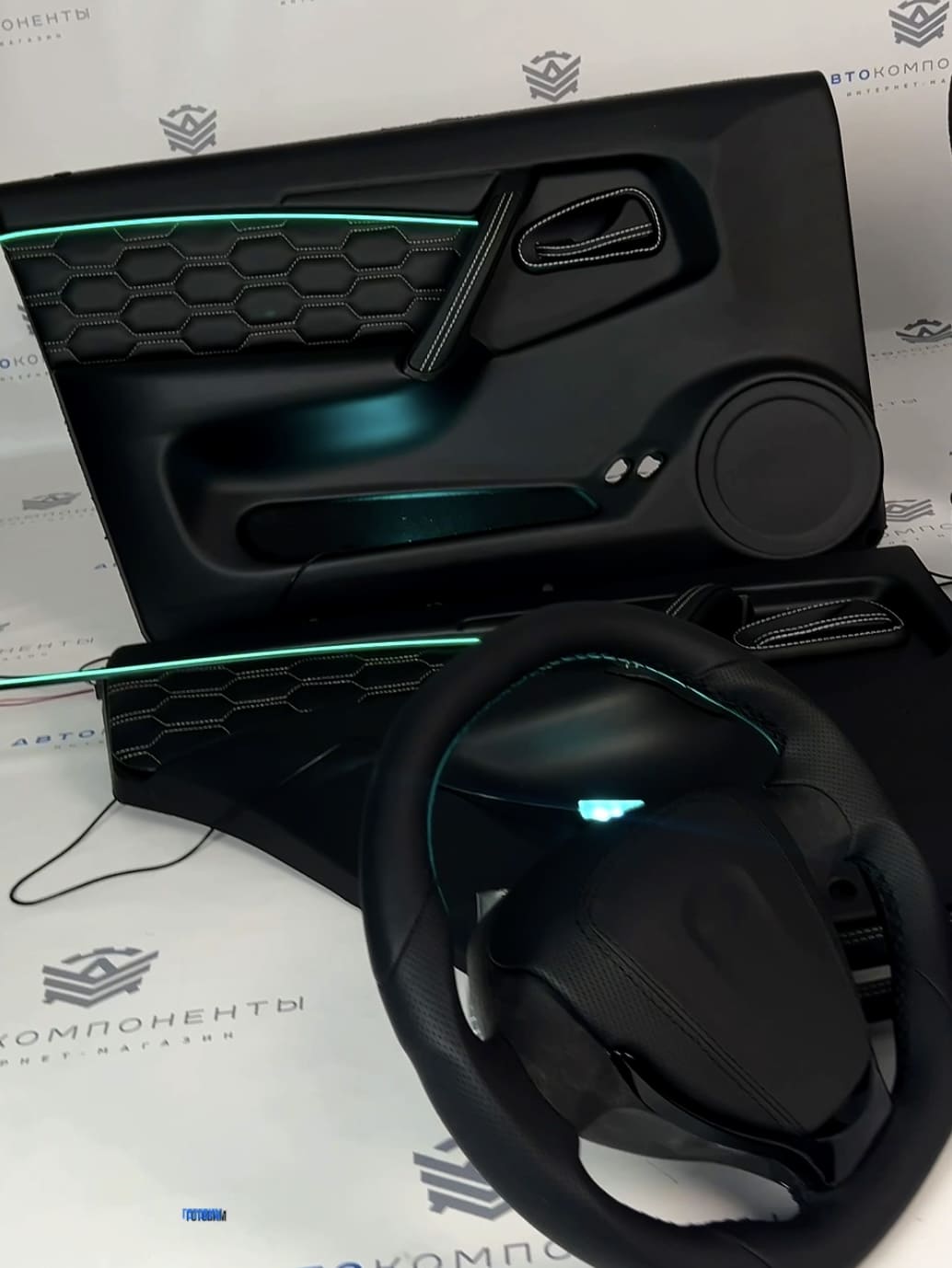 Комплект салона в коже (Евро-обшивки + контурная подсветка) ВАЗ 2114-2115