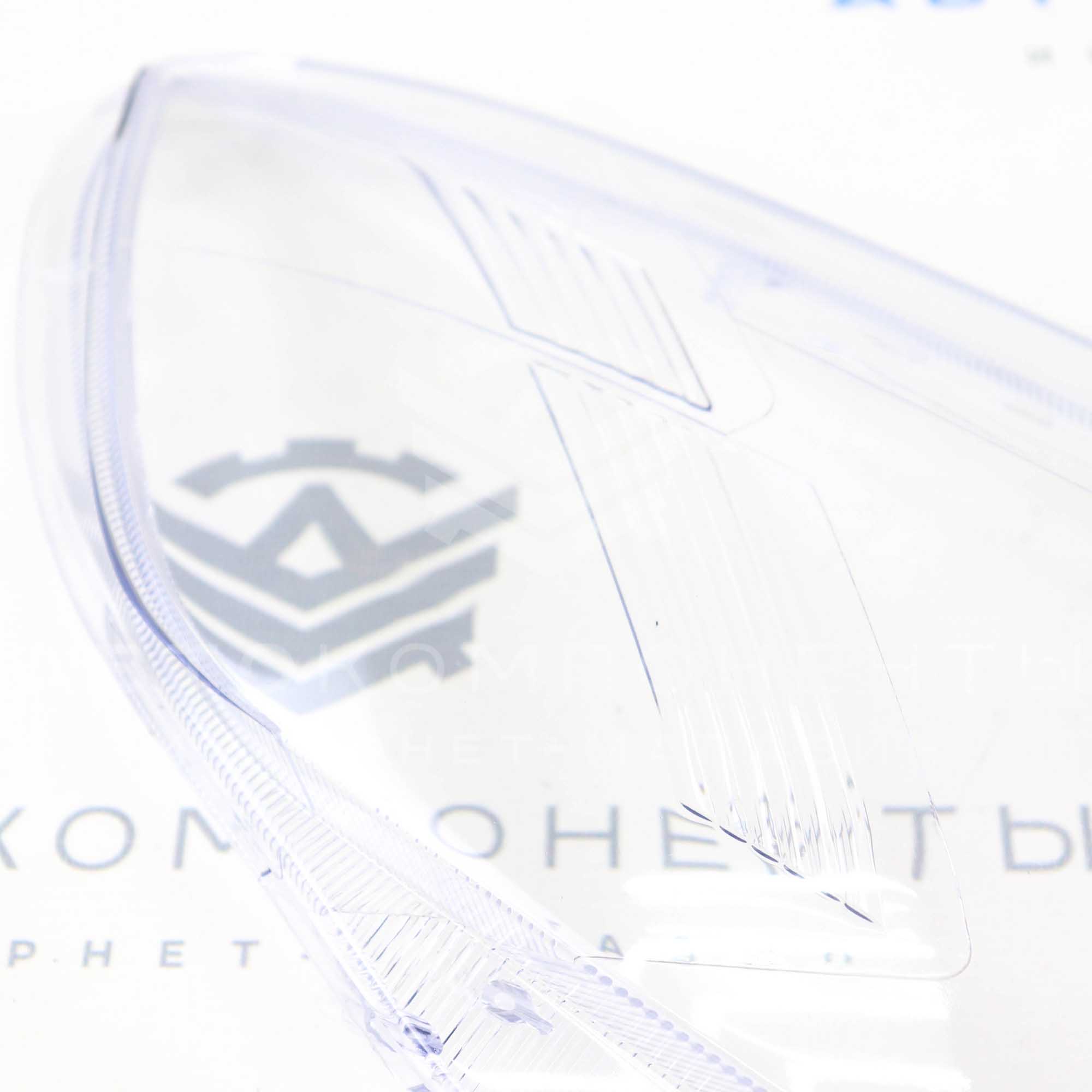 Стекло (пластик) фары Лада Гранта FL (правое)