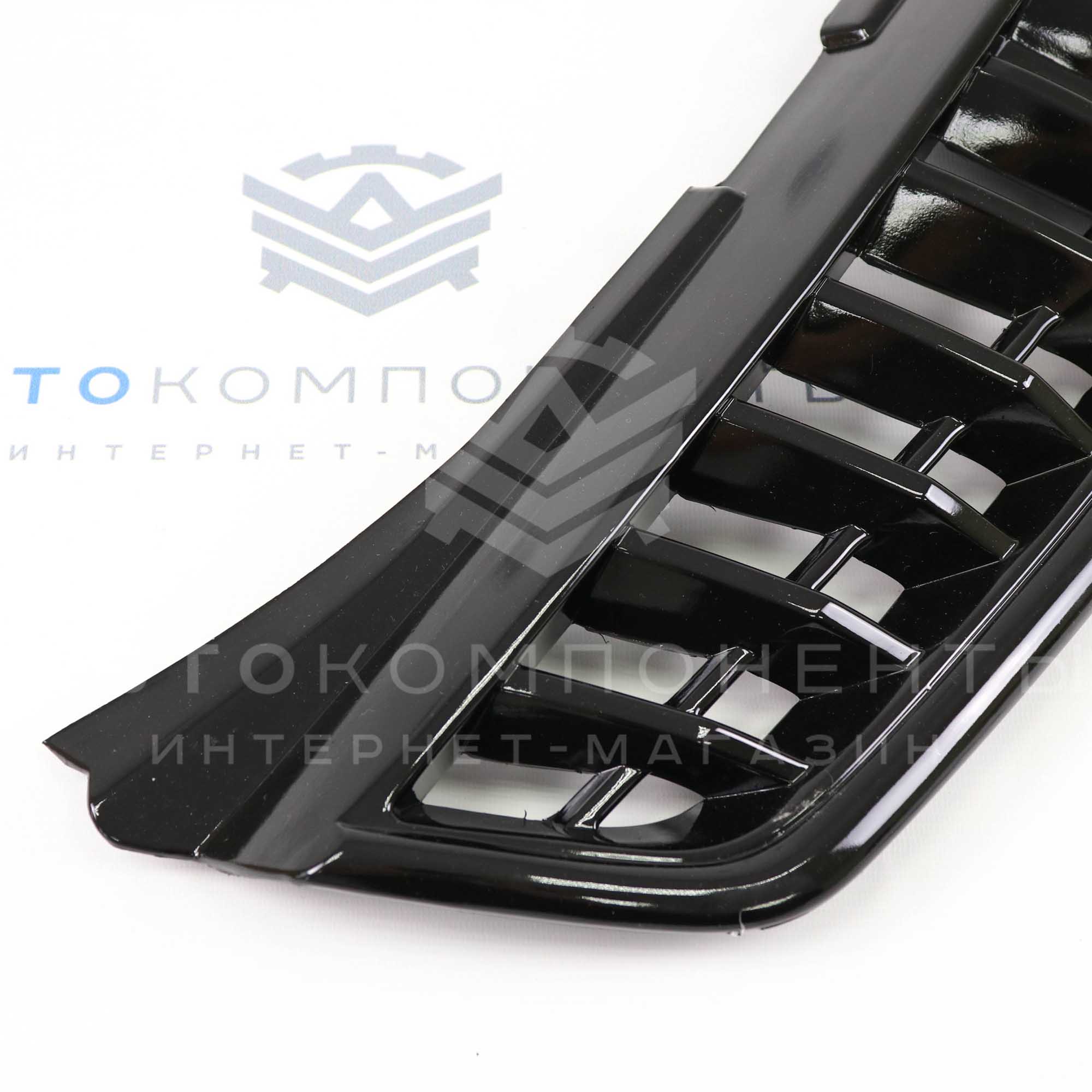 Решетка радиатора в стиле "Mercedes-Benz" Лада Приора 2 (черный глянец)