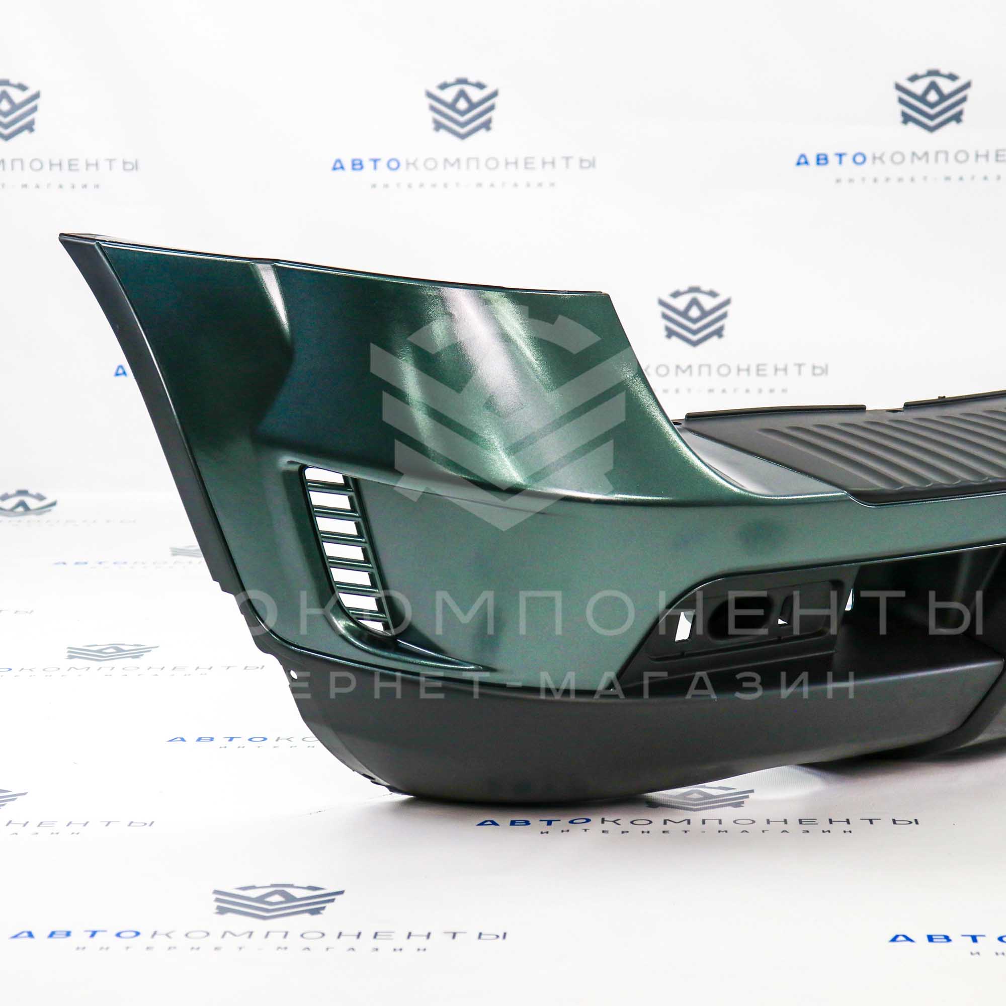 Задний бампер Бертоне (рестайлинг) Шевроле Нива в цвет кузова