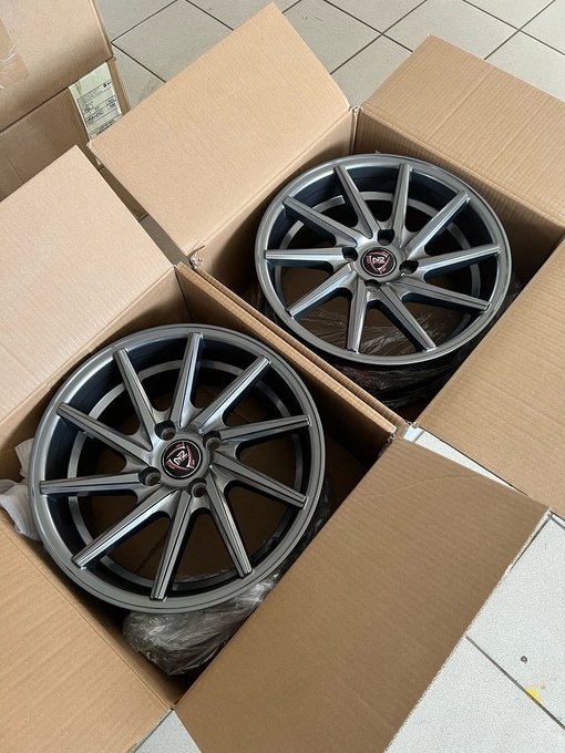 Колесные диски "VOSSEN" (литые) R15 6.5j 4x100 ET30 DIA60.1 (вертушки, графит)