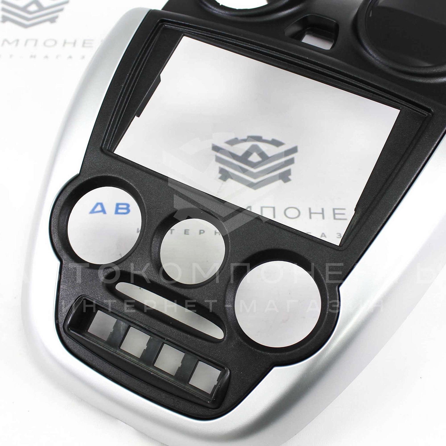 Центральная консоль 2DIN с серебристой накладкой Лада Гранта