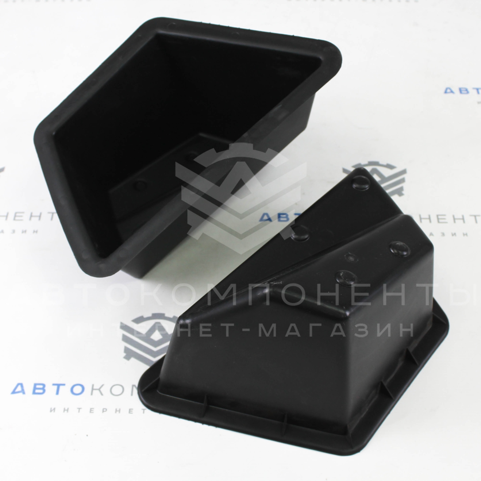 Контейнеры багажника Лада Приора (хэтчбек)