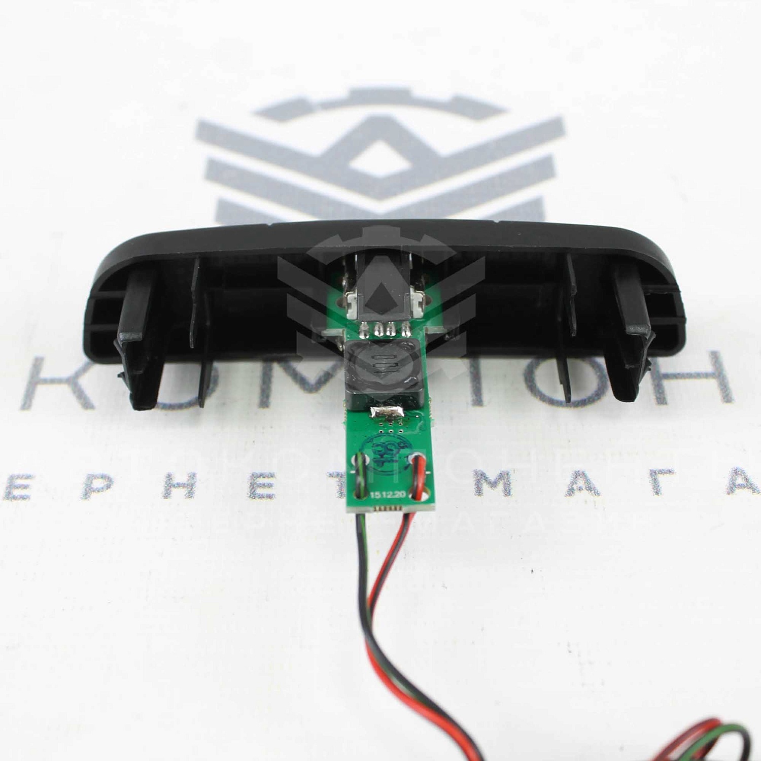 USB-зарядное устройство (на 2 слота посередине) Лада Vesta