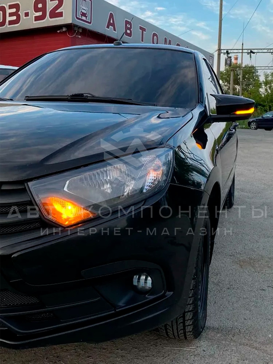 Накладки зеркал Лада Гранта в стиле BMW "М" в цвет кузова