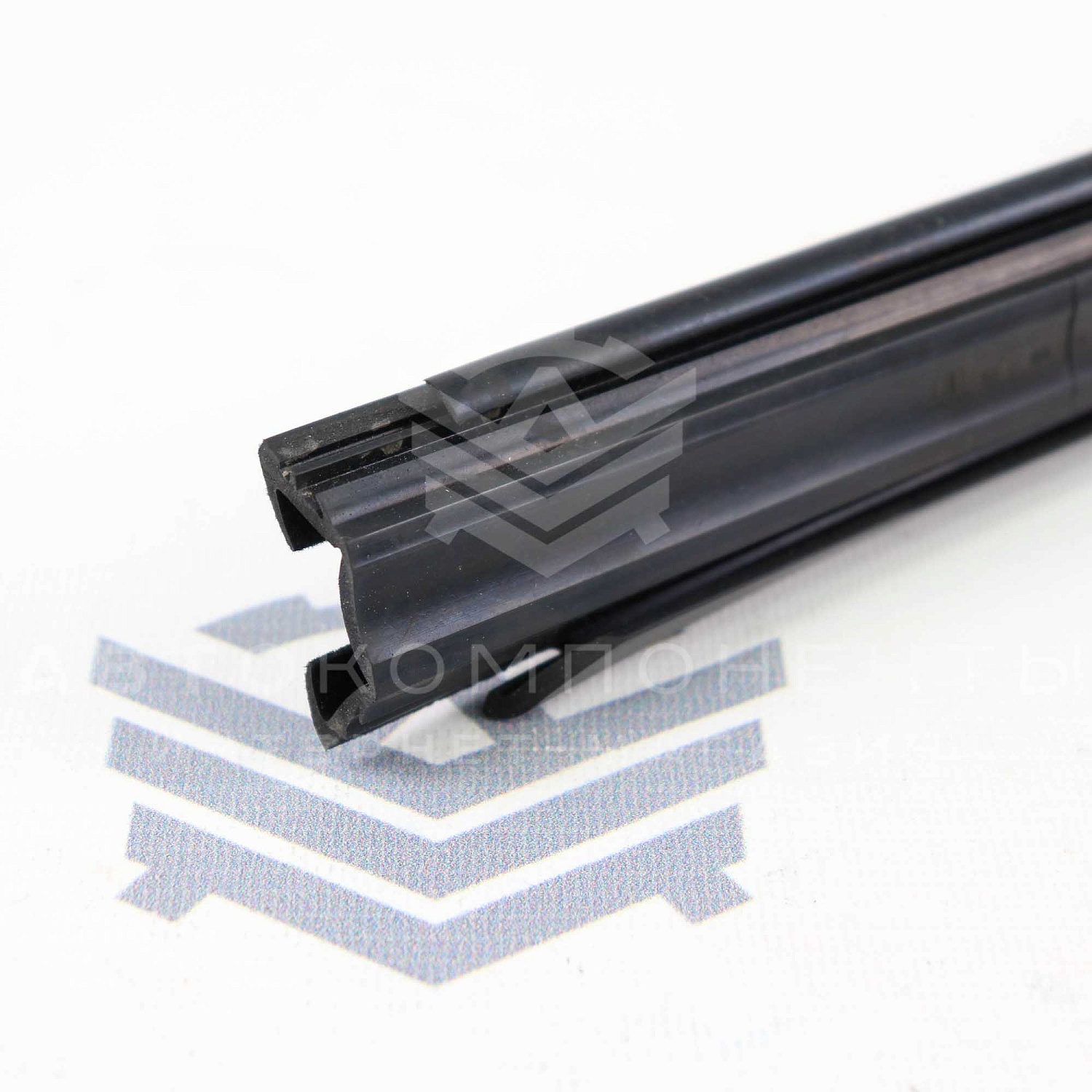 П-образные уплотнители передних опускных стекол ВАЗ 2109, 21099, 2114, 2115