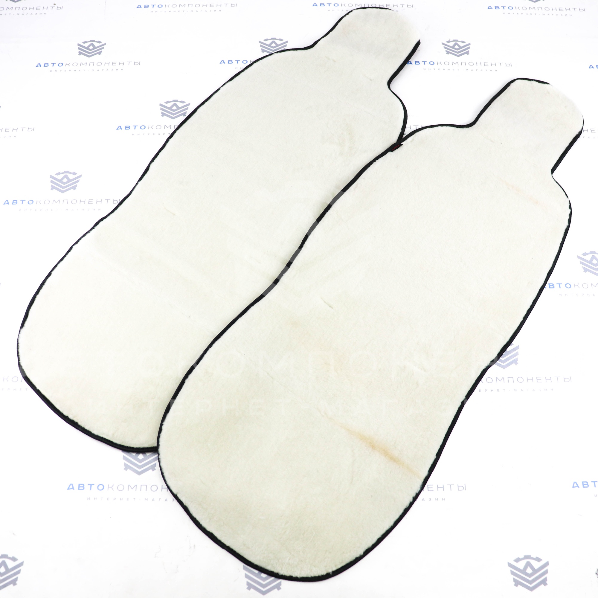 Универсальные накидки из искусственного меха на передние сиденья (белые)