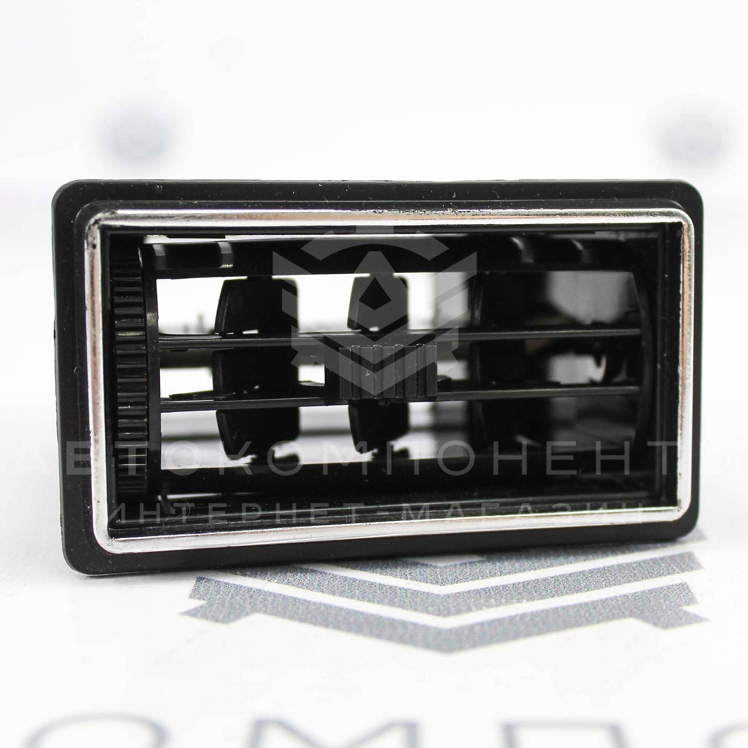 Центральные сопла панели приборов ВАЗ 2104, 2107