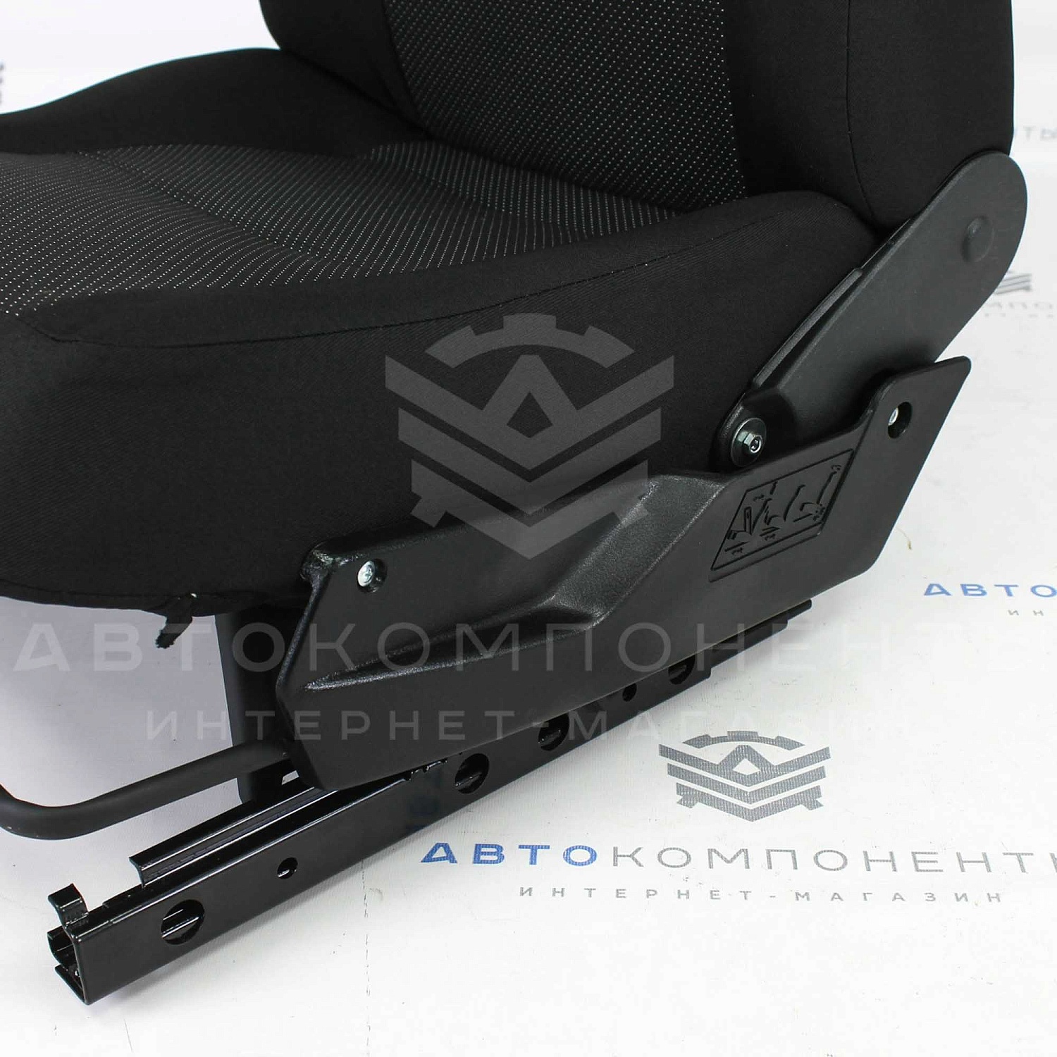 Сиденье переднее (водительское) "Искра" Лада Нива 4х4