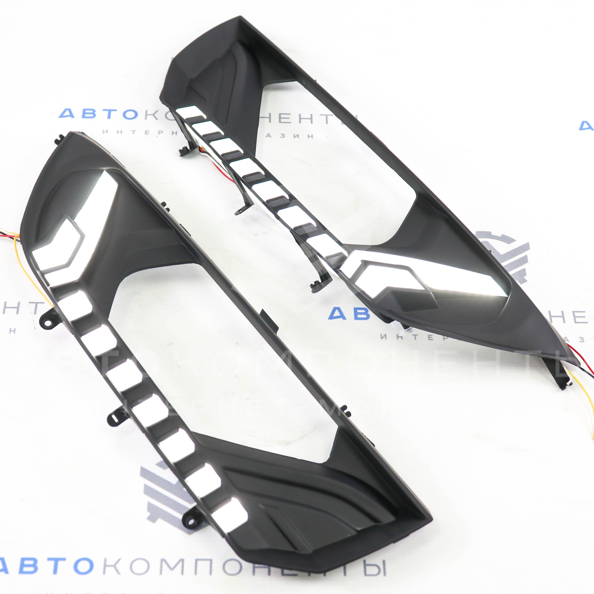 Маски фар Лада Гранта FL в стиле AUDI (черные) с поворотниками и ДХО