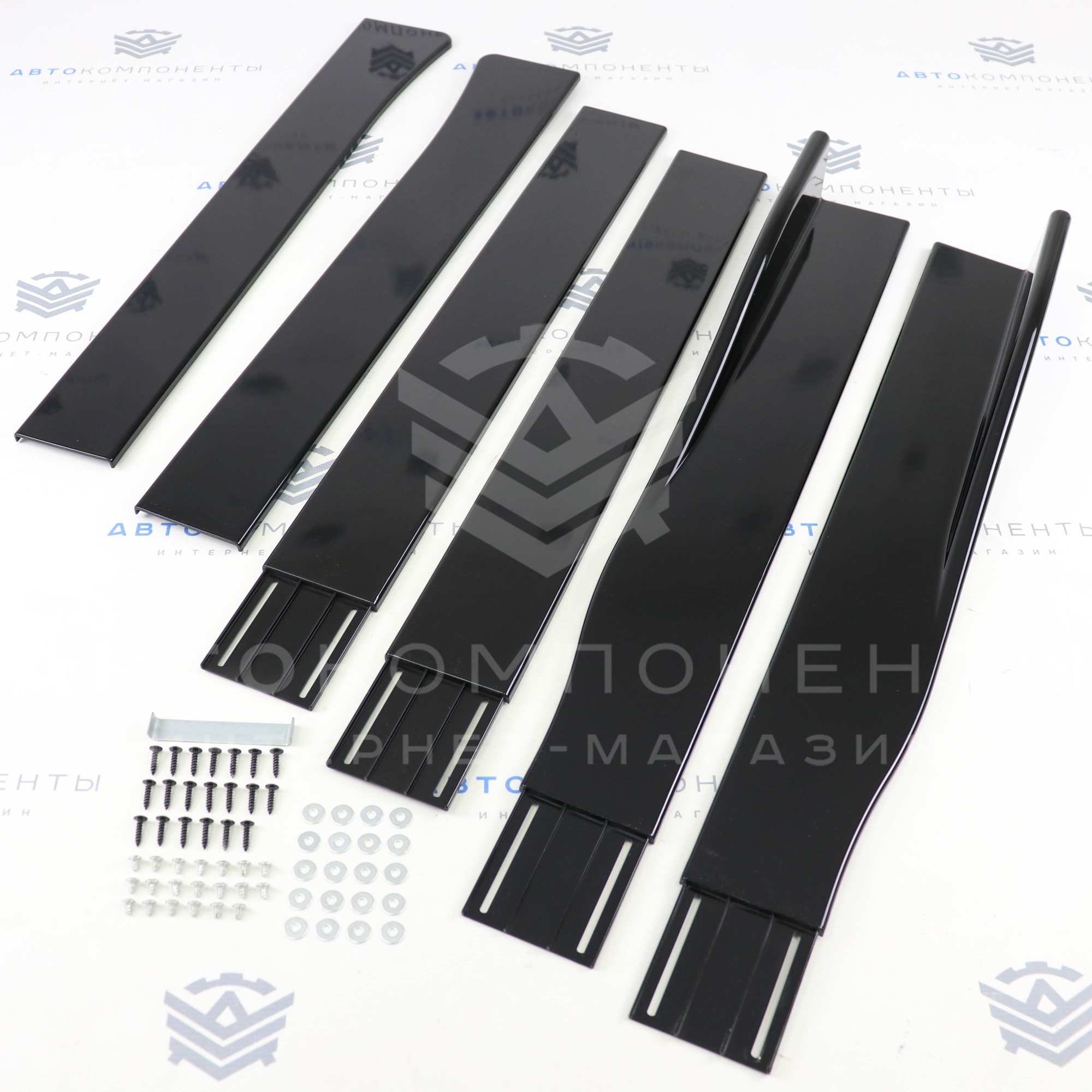 Универсальные накладки порогов "Sal-Man" в стиле BMW (черный глянец)