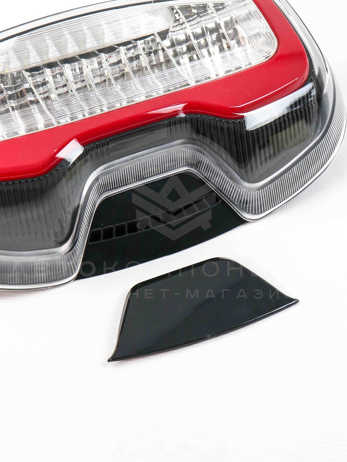 Светодиодный задний фонарь (правый) Лада Нива Travel (прозрачный рассеиватель)